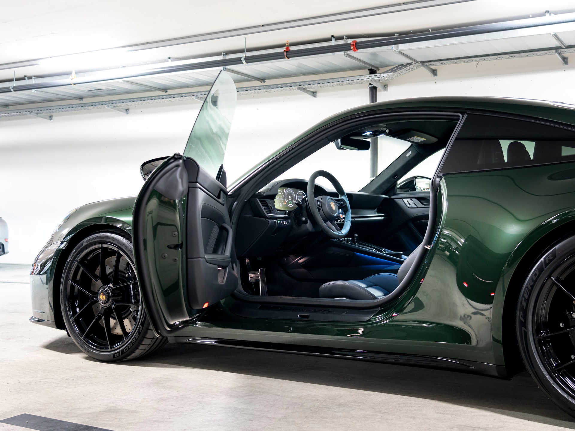 PORSCHE 911 Carrera GTS PDK-image-11
