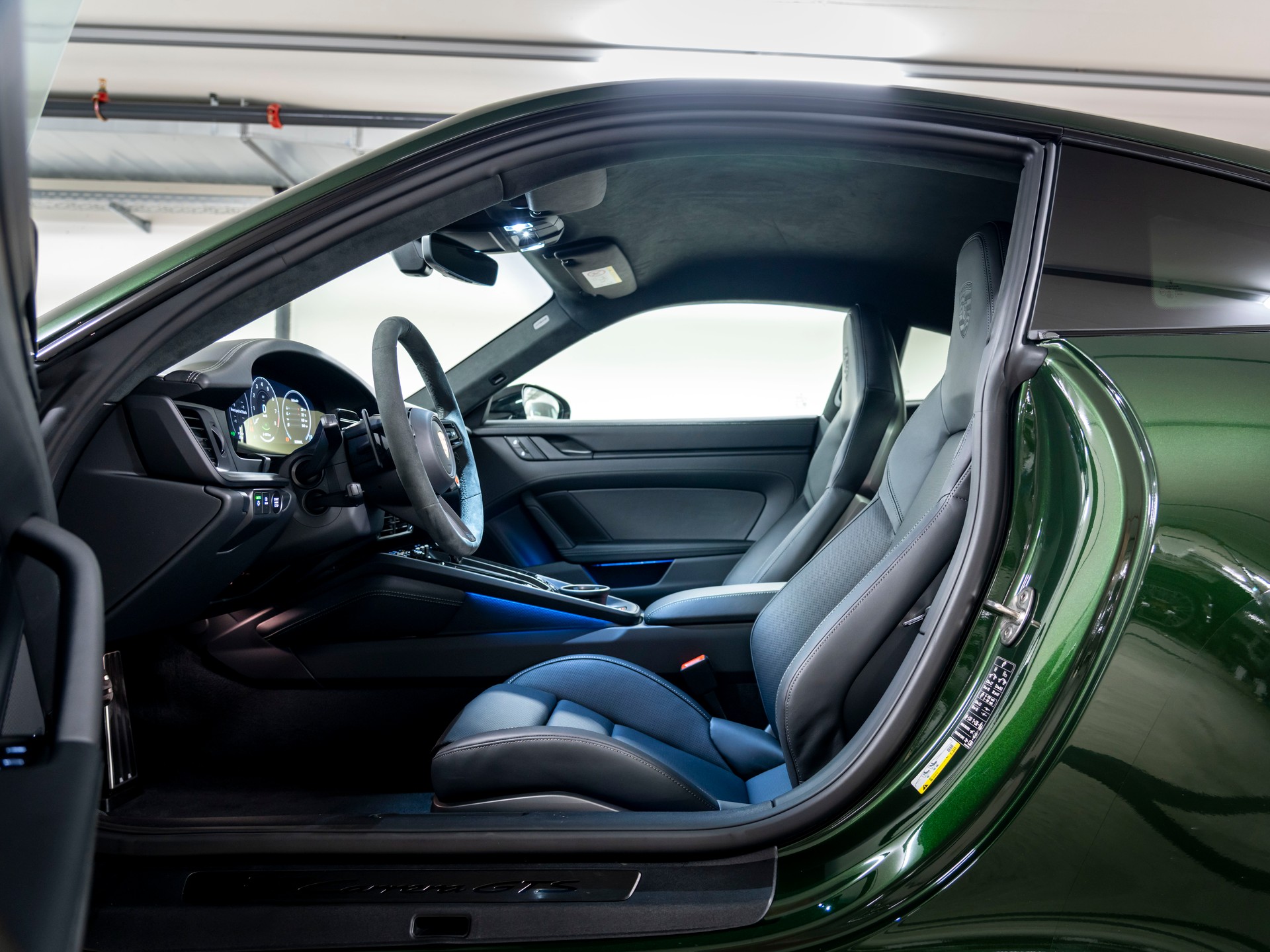 PORSCHE 911 Carrera GTS PDK-image-17