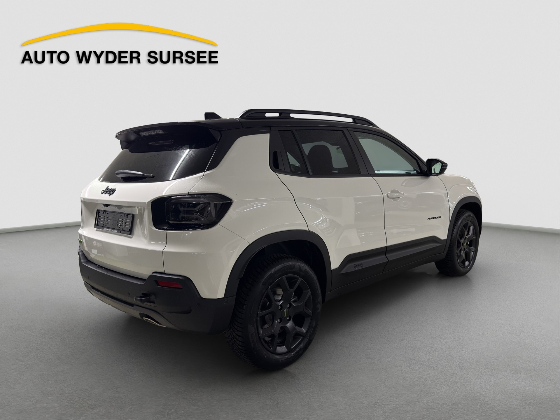JEEP Avenger 1.2 MHEV Overland 4xe-image-5