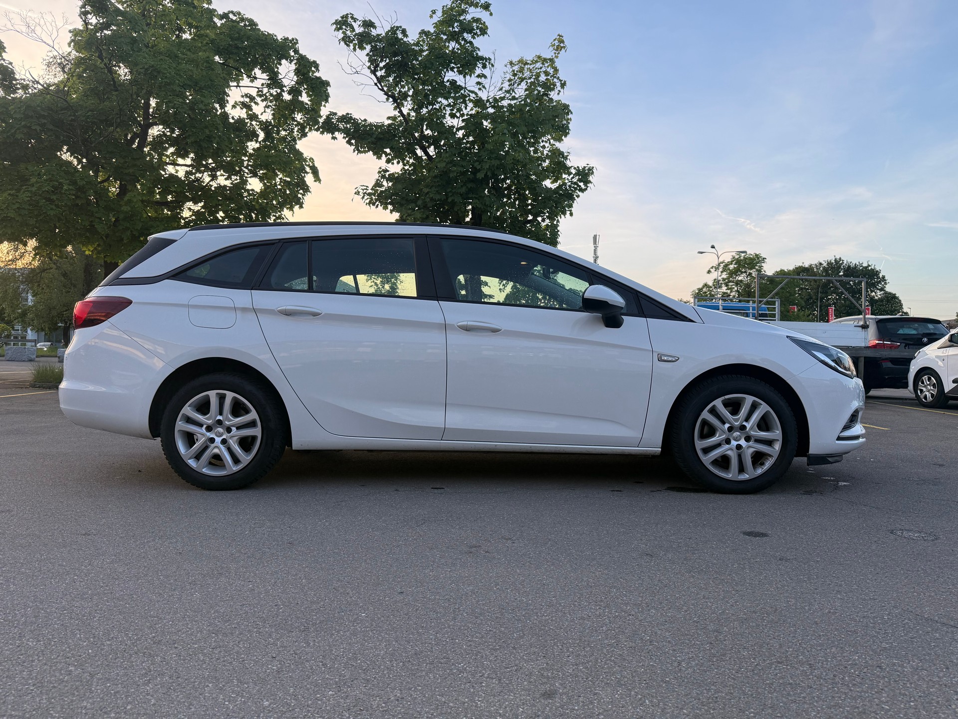 OPEL Astra Sports Tourer 1.6 CDTi ecoF Enjoy-image-3