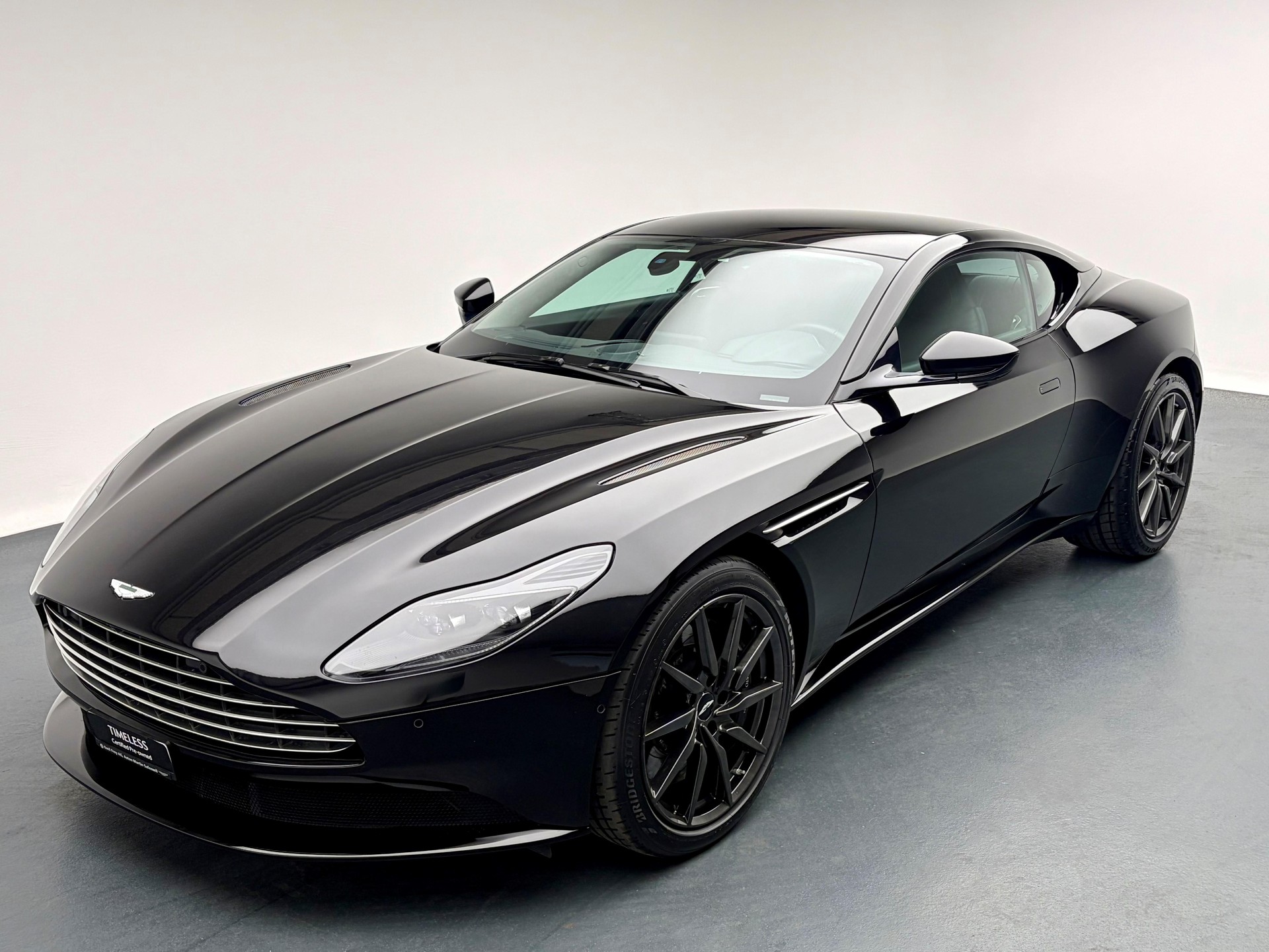 ASTON MARTIN DB11 Coupé 4.0 V8 Bi-Turbo