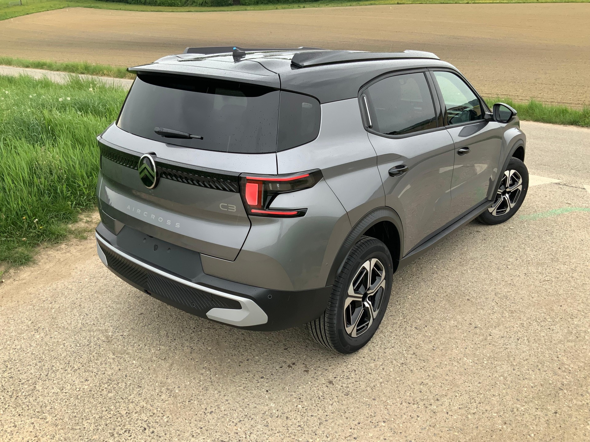 CITROEN C3 Aircross 1.2 Hybrid Max-showroom-element-3
