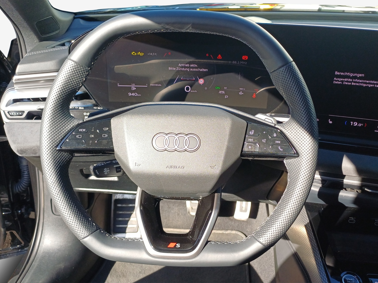 AUDI A5 Avant TDI quattro 150 kW S tronic-image-9