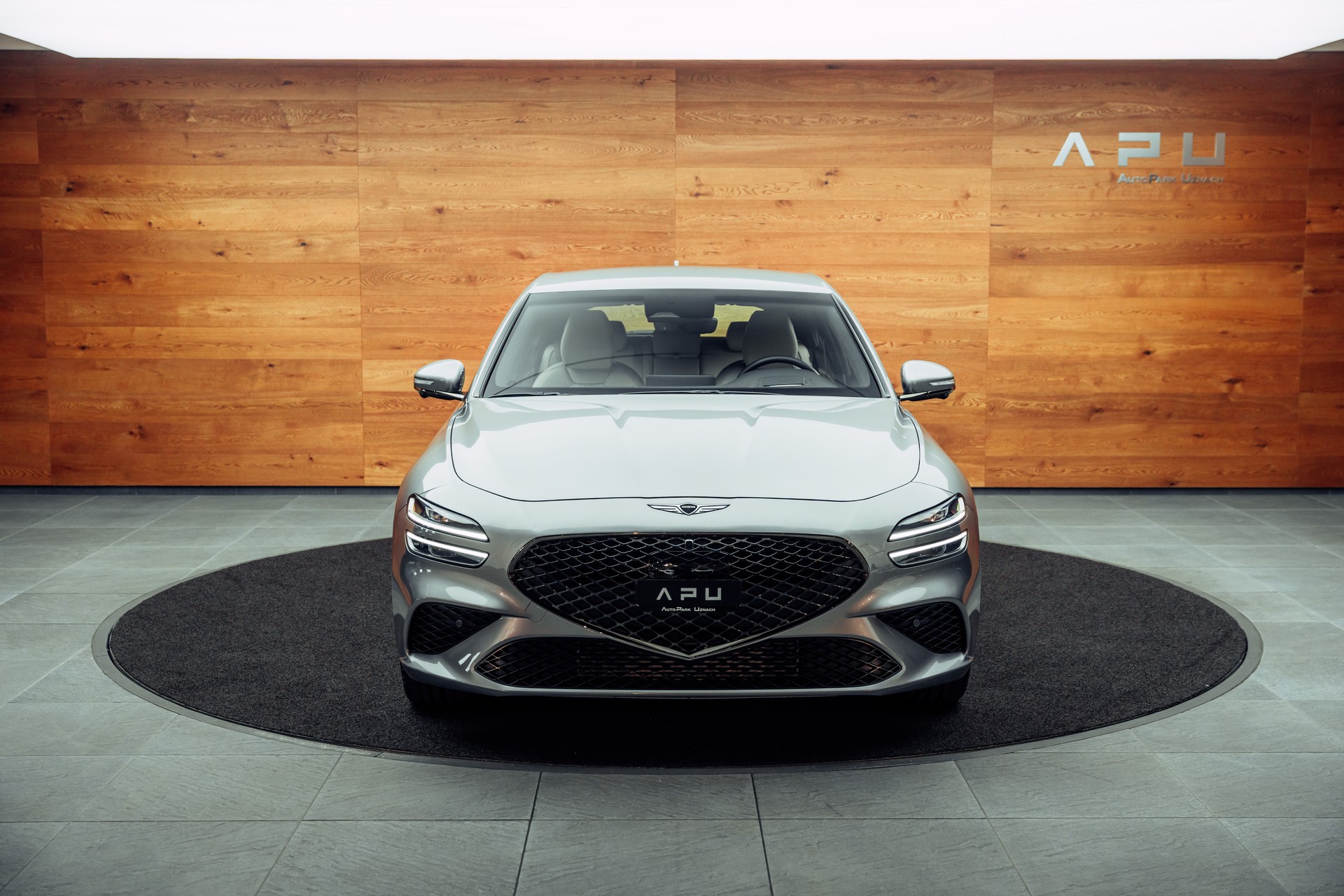 GENESIS G70 Shooting Brake 2.0 T Plus Sport AT8 AWD-image-16
