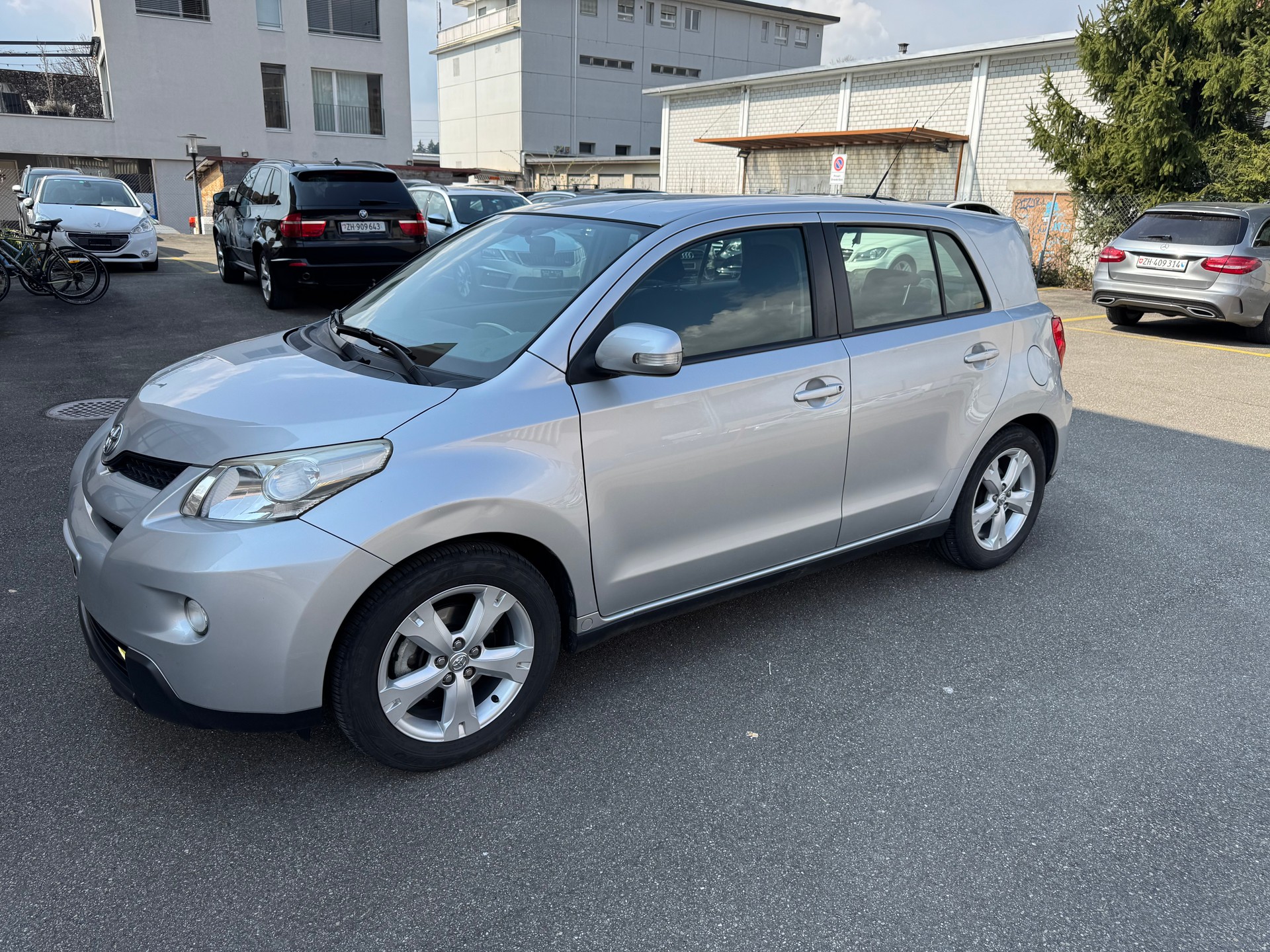 TOYOTA UrbanCruiser 1.33 Dual VVT-i Linea Luna