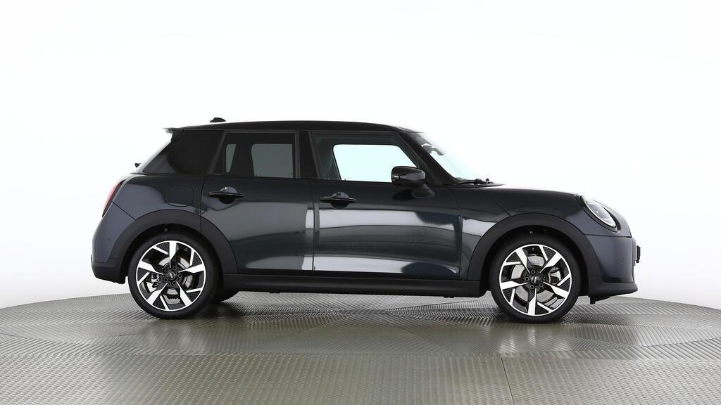 MINI Cooper 5 door S-image-1
