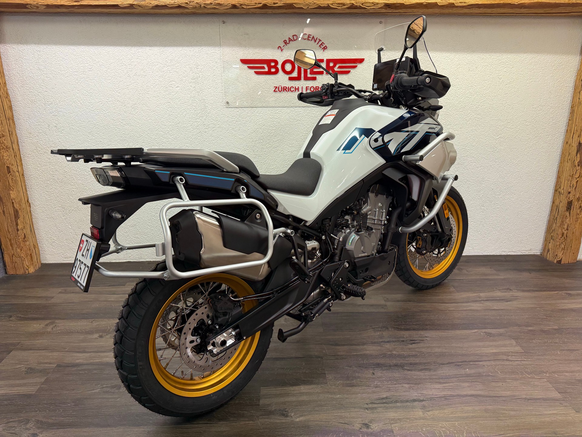 CF MOTO 800 MT Explore-showroom-element-2