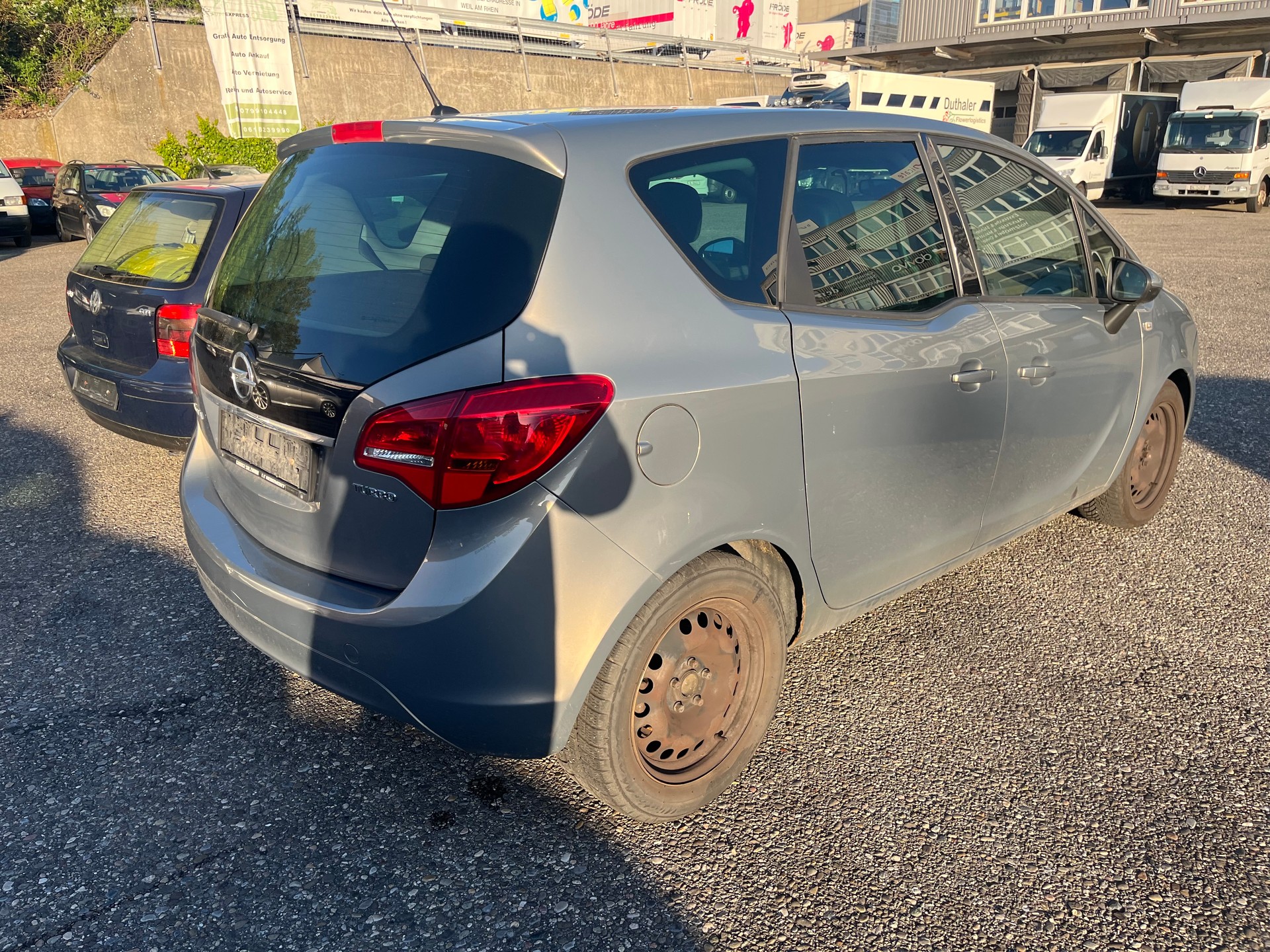 OPEL Meriva 1.4 Turbo Enjoy-image-2