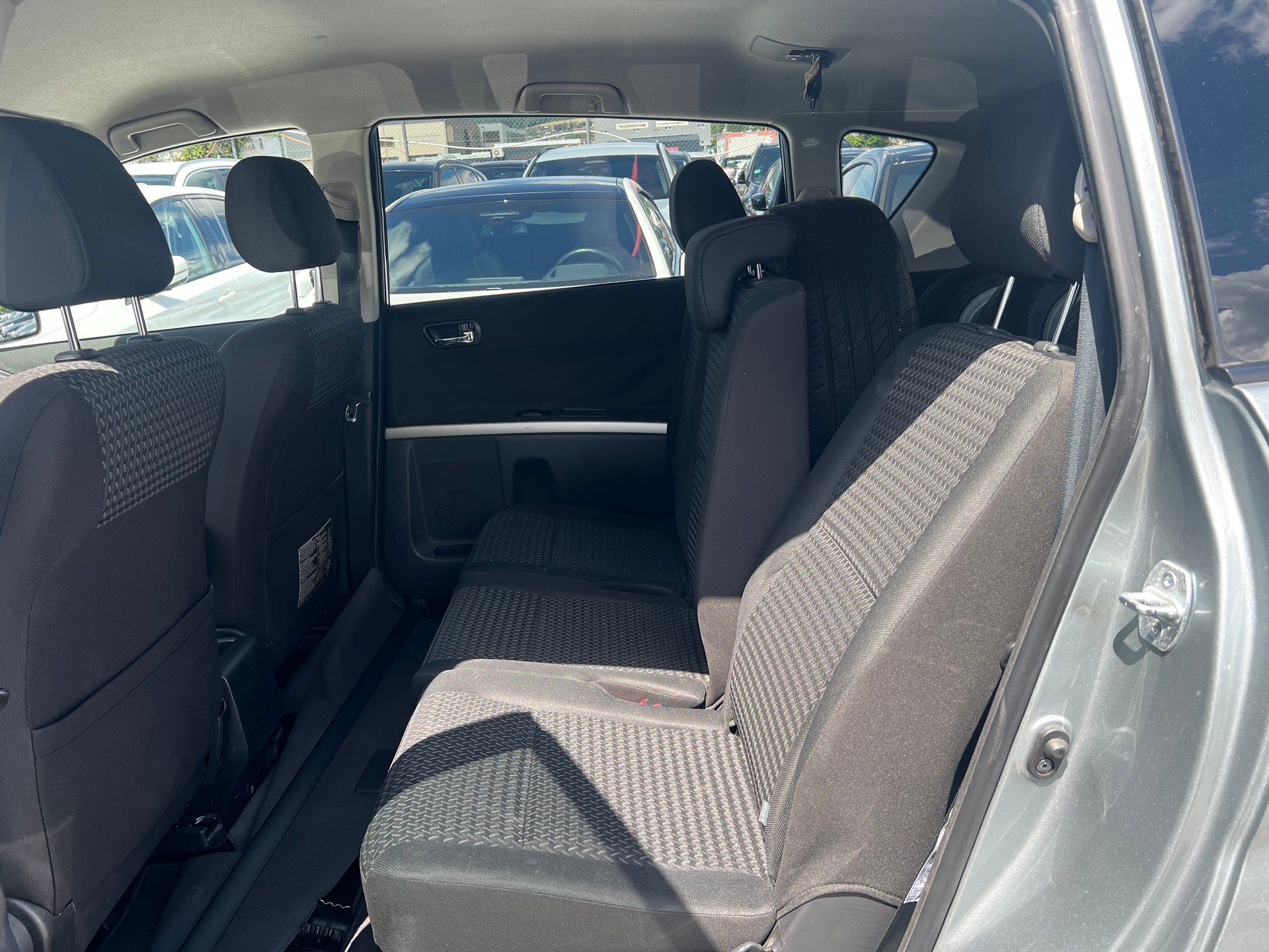 TOYOTA Corolla Verso 1.8 Limited* 7 Plätze, Navigation, 360’ kamera-image-17