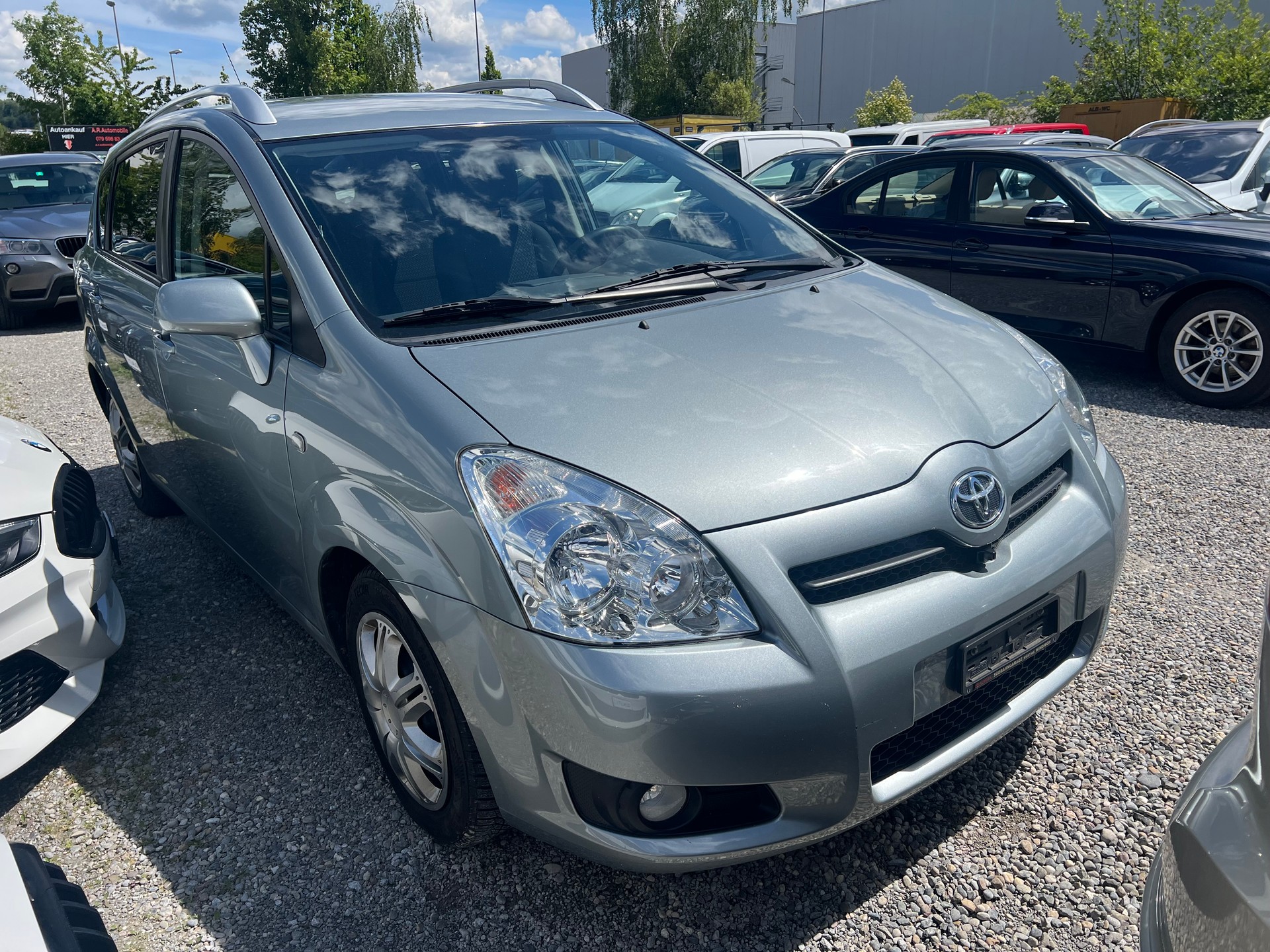 TOYOTA Corolla Verso 1.8 Limited* 7 Plätze, Navigation, 360’ kamera-image-2
