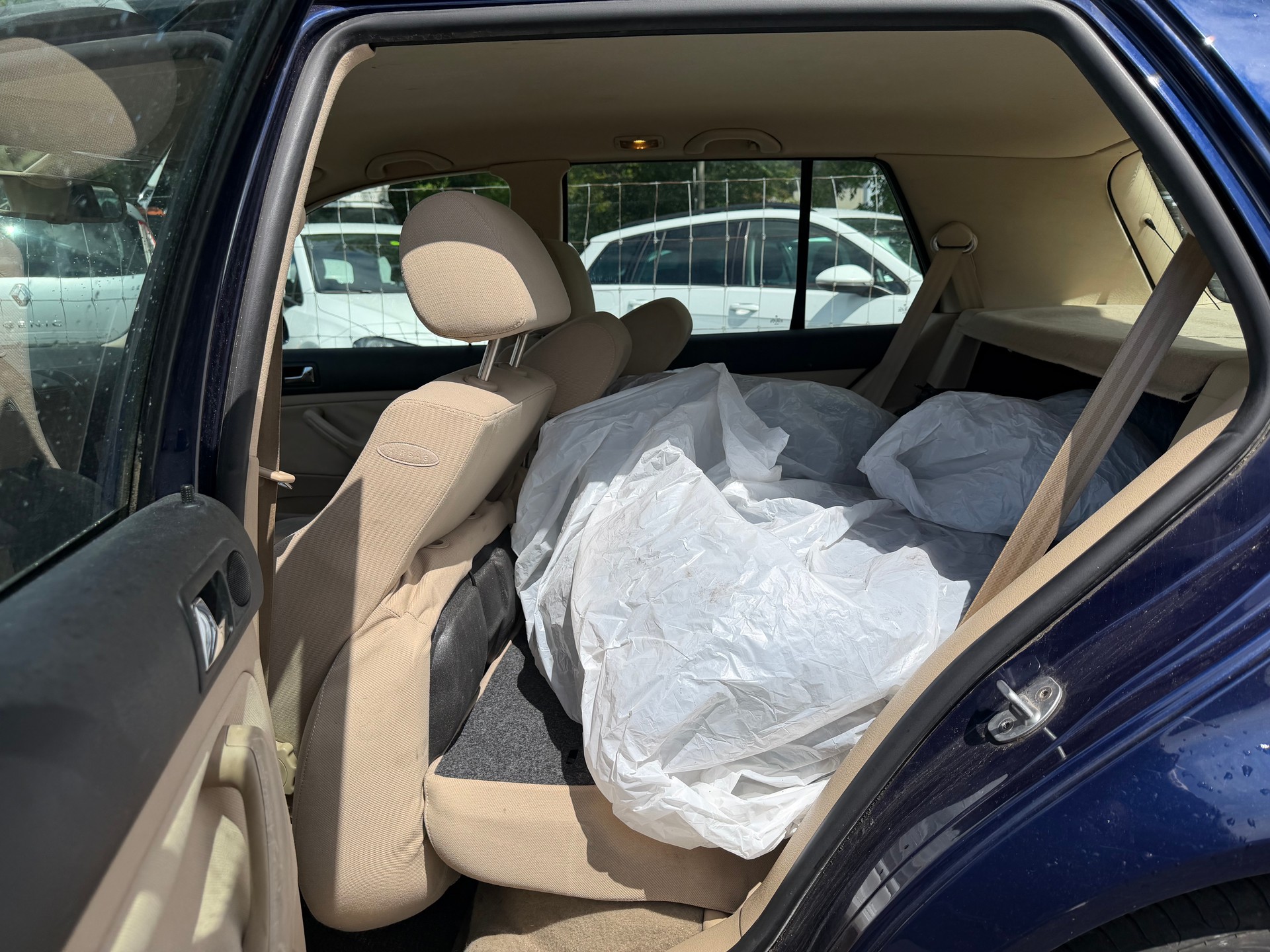 VW Golf 2.3 Highline-image-6