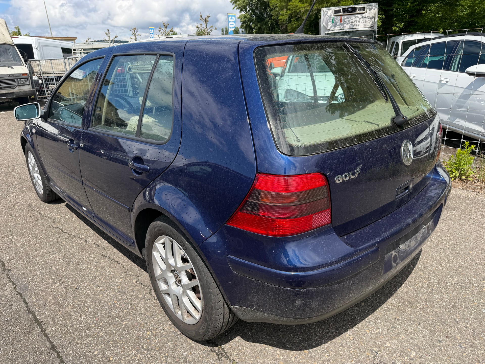 VW Golf 2.3 Highline-image-3