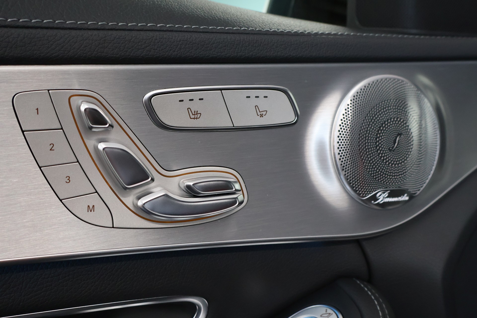 MERCEDES-BENZ C 450 AMG 4Matic 7G-Tronic-image-28