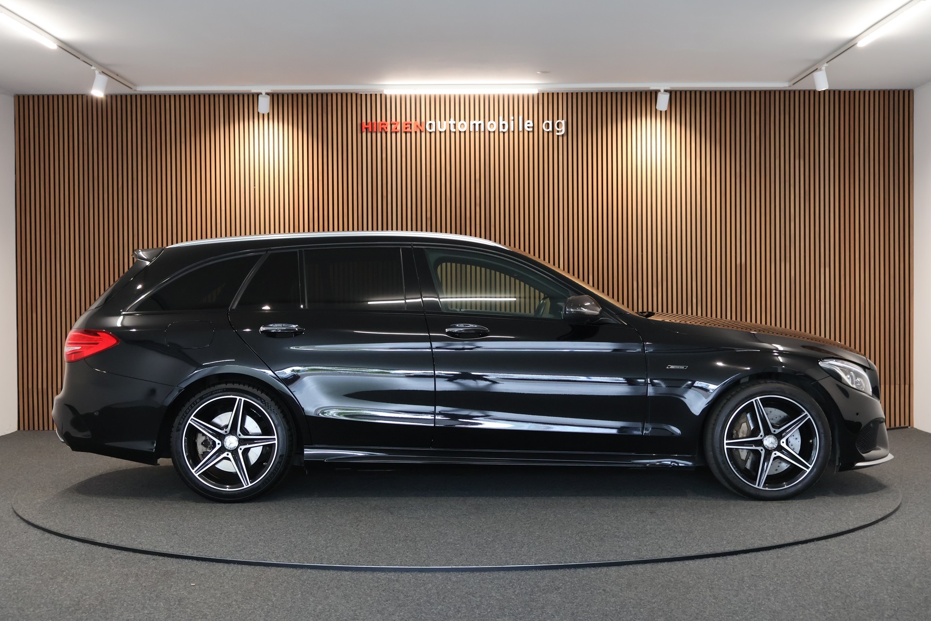 MERCEDES-BENZ C 450 AMG 4Matic 7G-Tronic-image-5