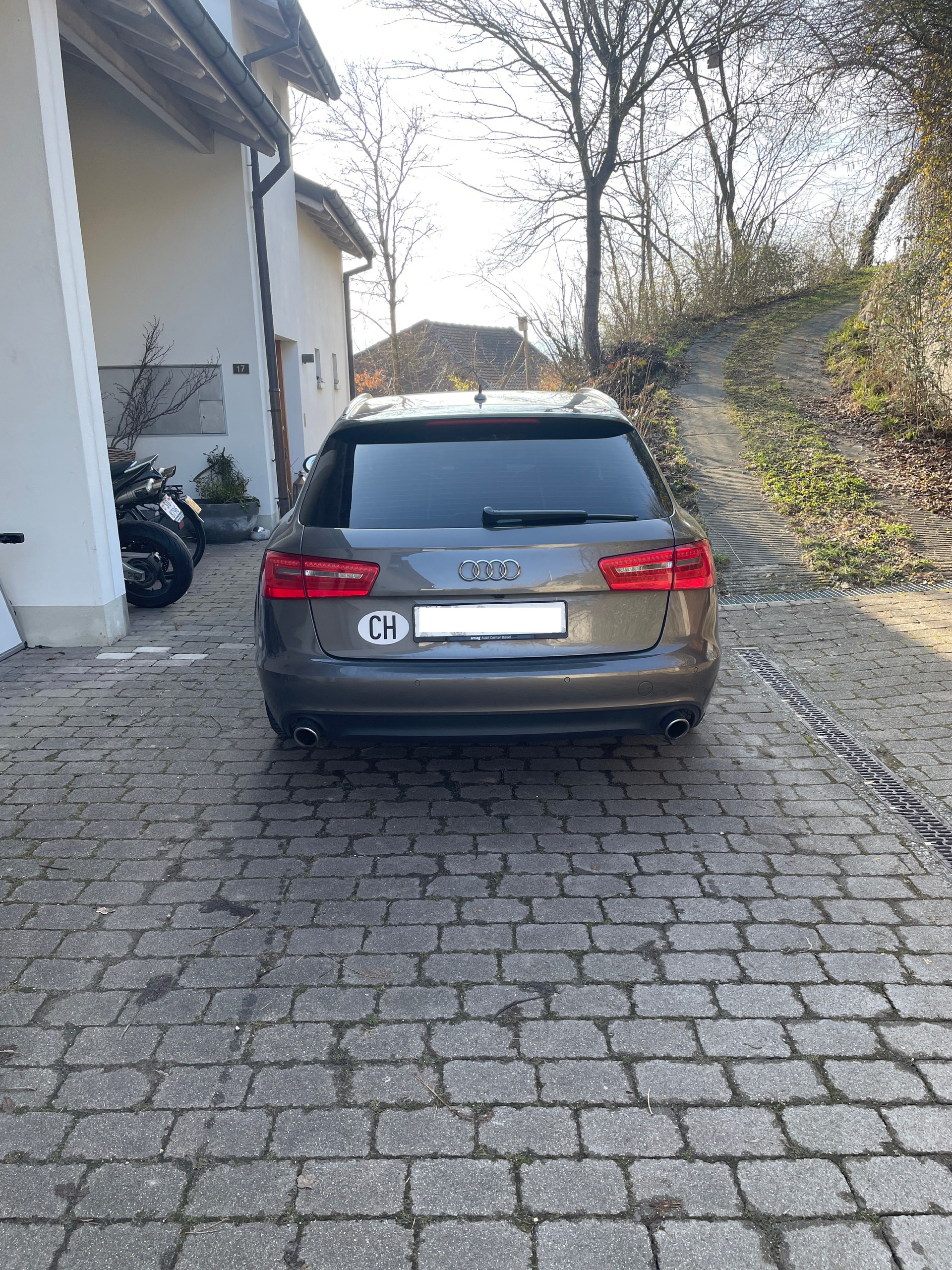 AUDI 3.0 V6 TDI 313 quattro-image-2