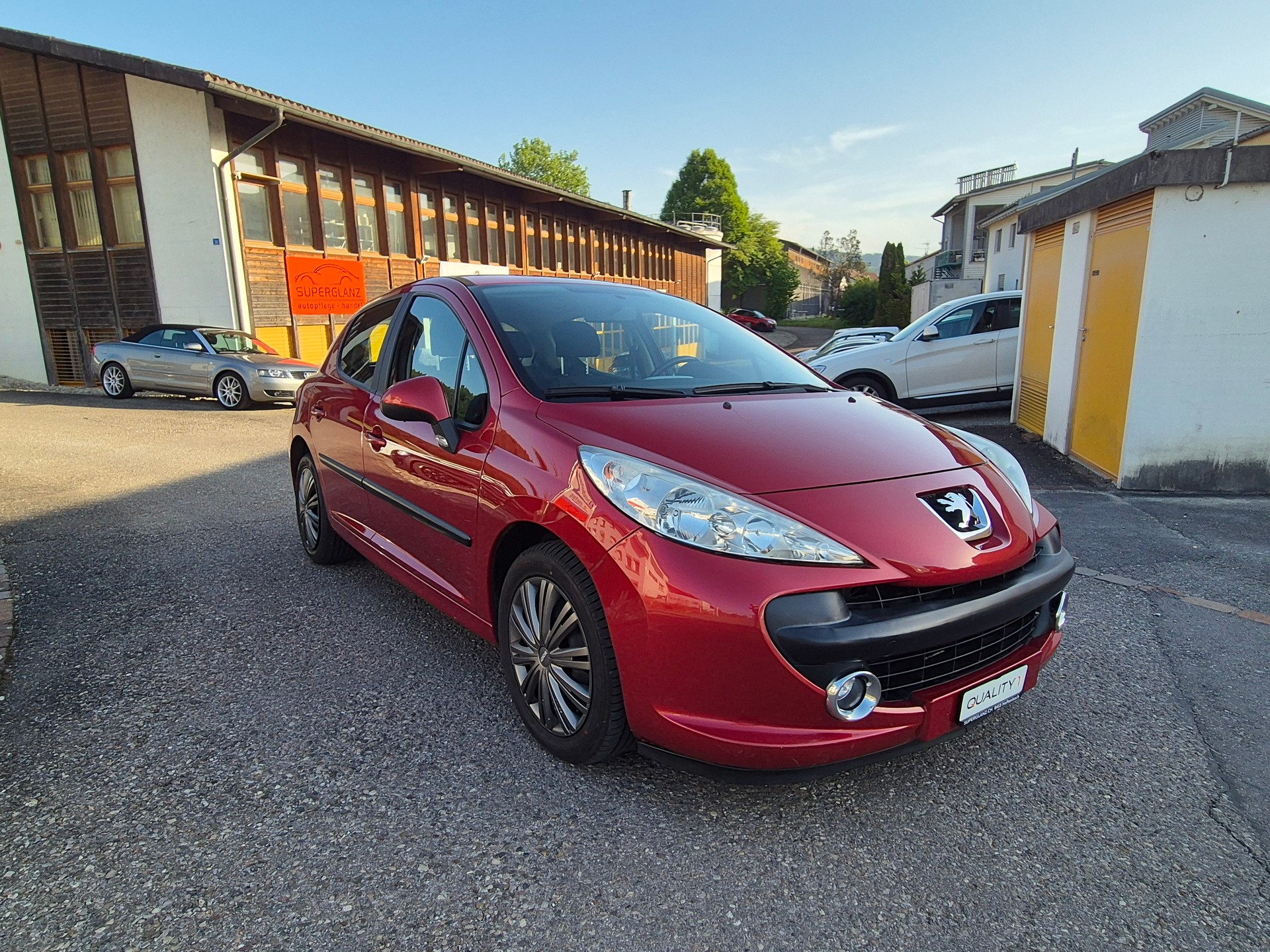 PEUGEOT 207 1.6 16V XT-showroom-element-1