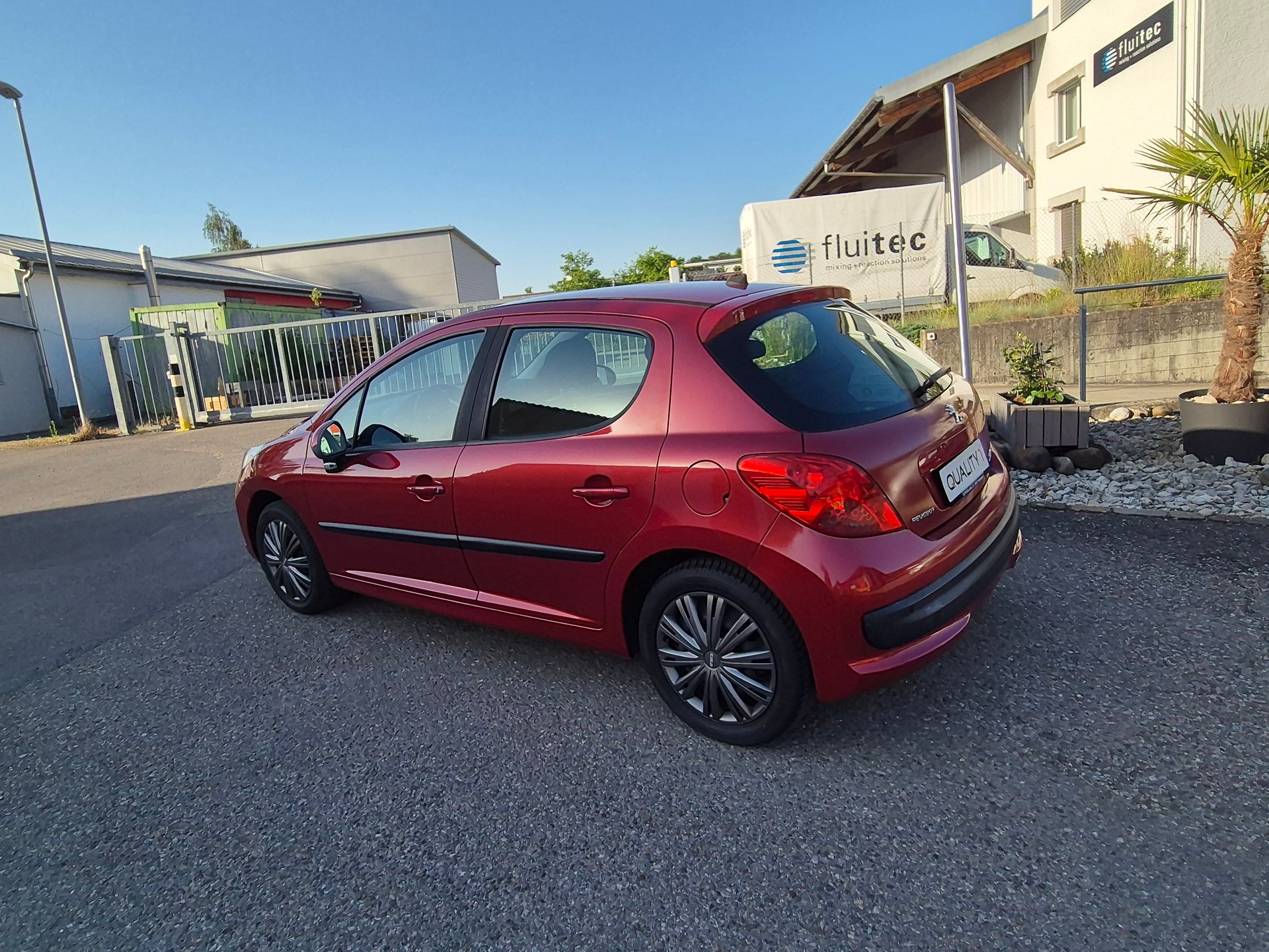 PEUGEOT 207 1.6 16V XT-image-14