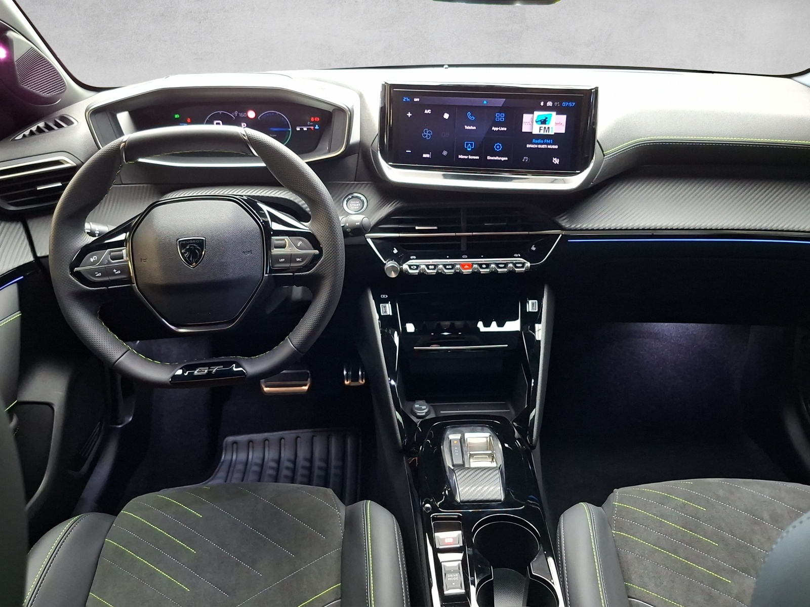 PEUGEOT 208 1.2 Hybrid 145 GT-image-8