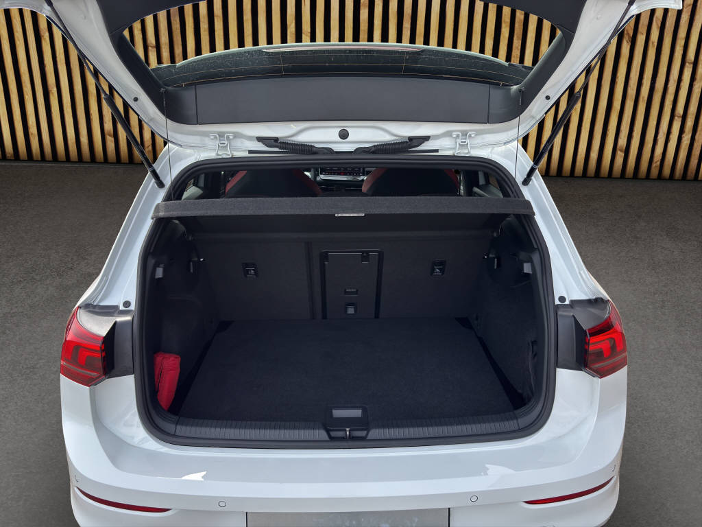 VW Golf VIII 2.0 TSI GTI DSG-image-14