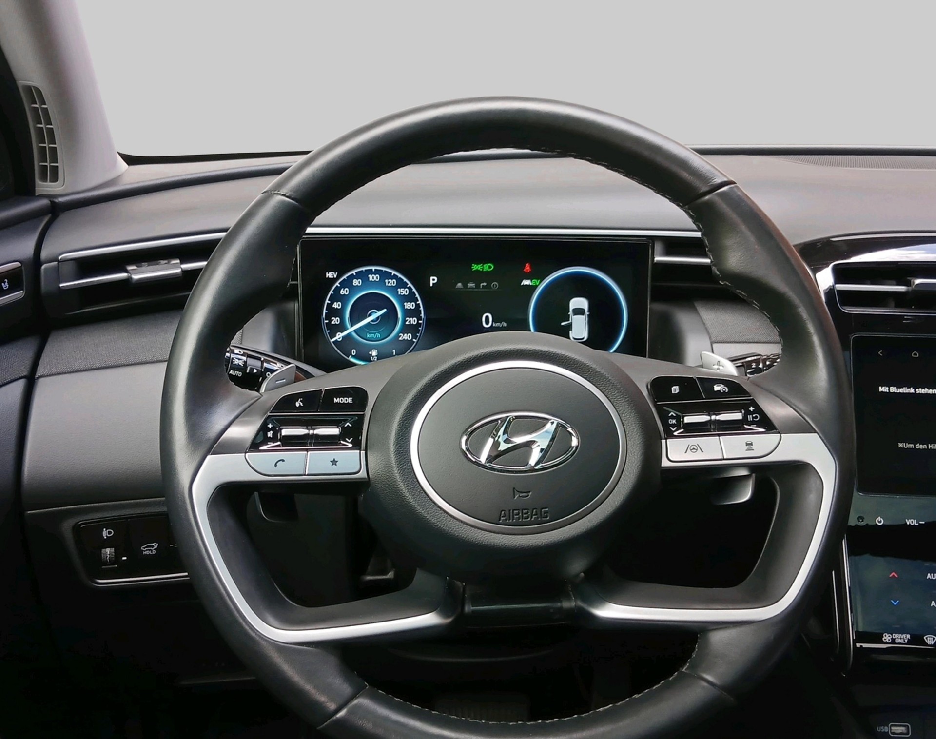 HYUNDAI Tucson 1.6 T-GDi PHEV Amplia 4-image-11