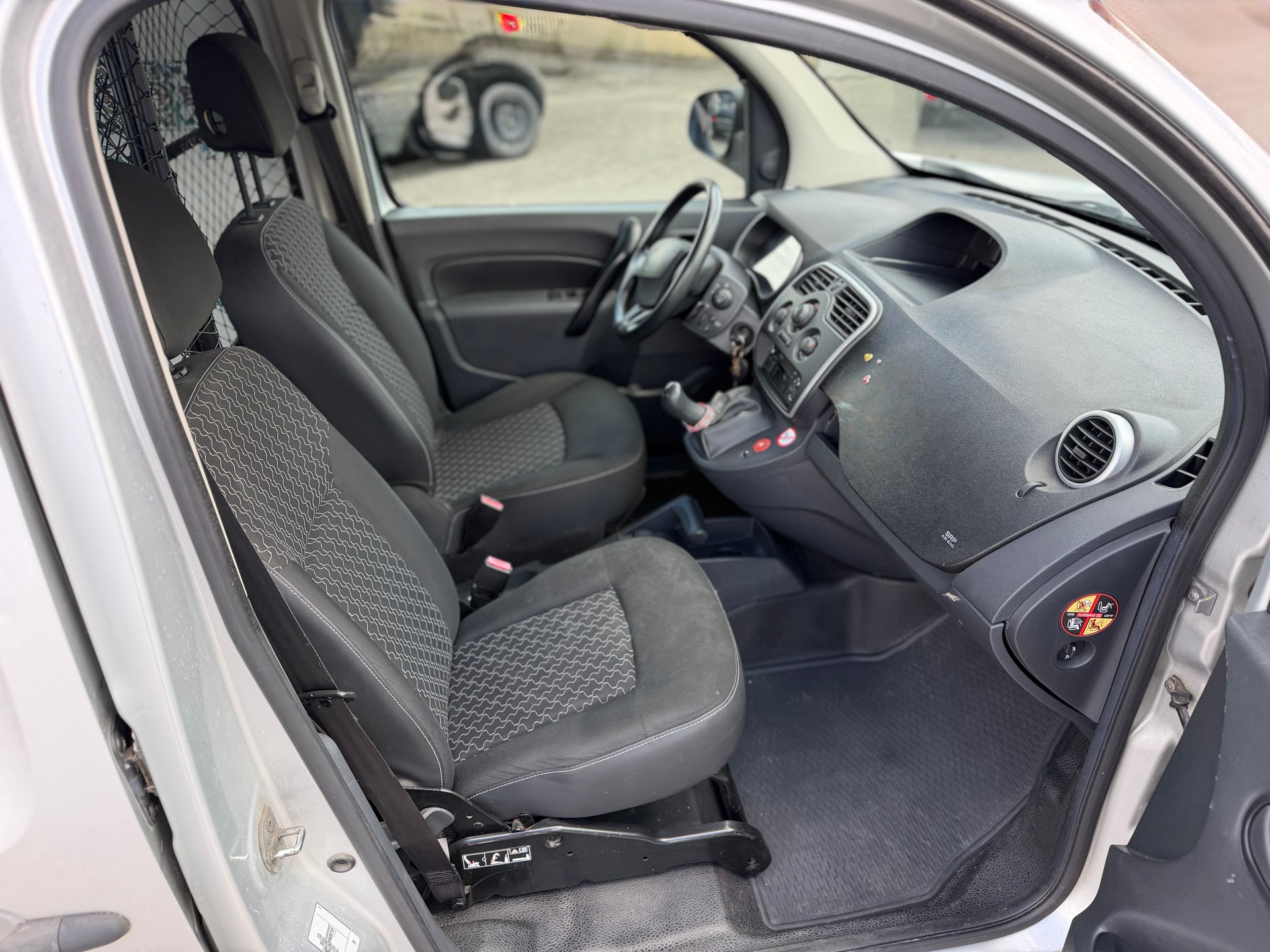 RENAULT Kangoo Maxi dCi 90 Access 2 Plätze / 2 places-image-11