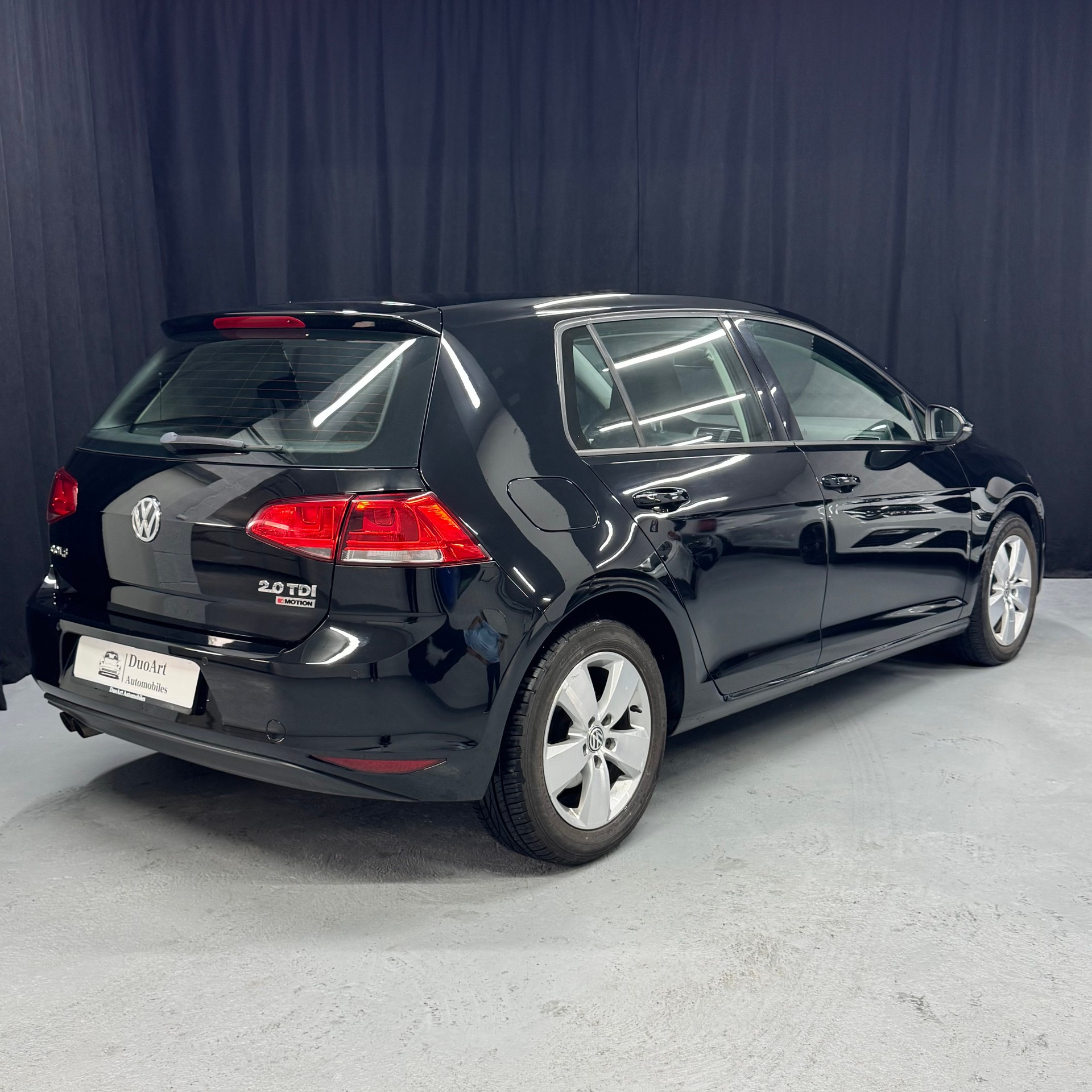 VW Golf 2.0 TDI Comfortline 4Motion-image-5