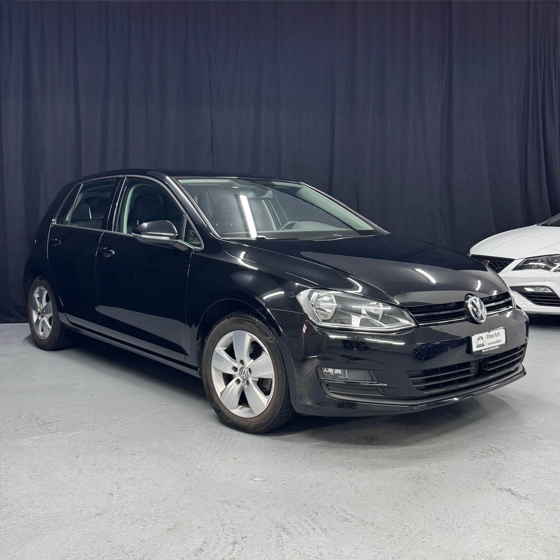 VW Golf 2.0 TDI Comfortline 4Motion-image-4