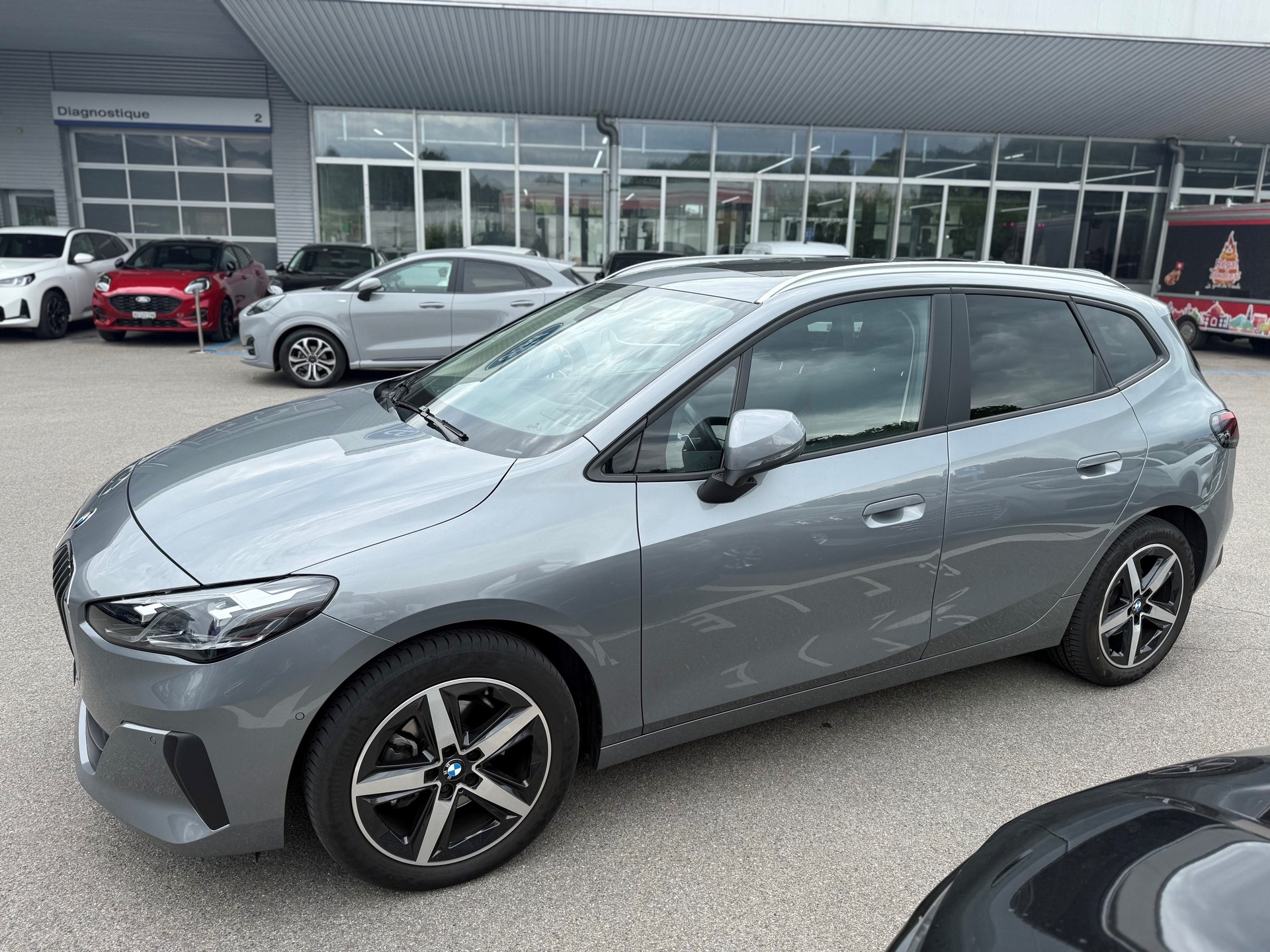 BMW 218d paddles-image-1