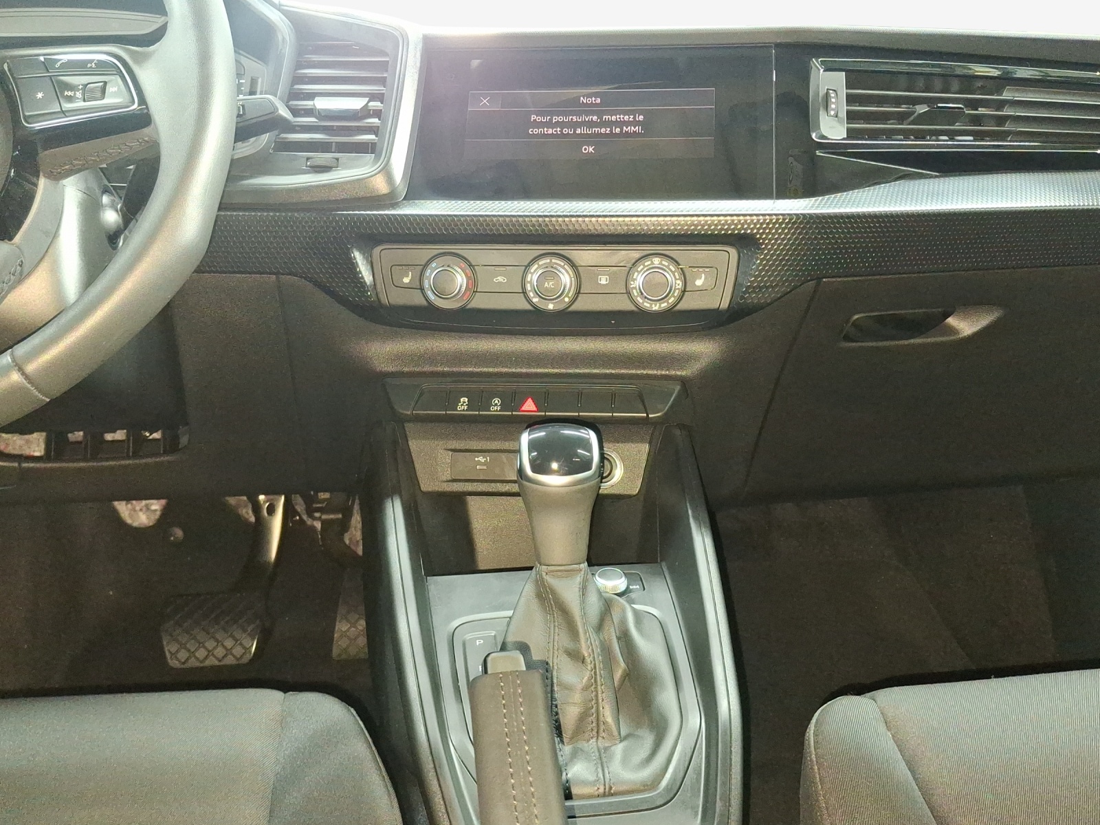 AUDI A1 Sportback 30 TFSI Attraction S-tronic-image-10