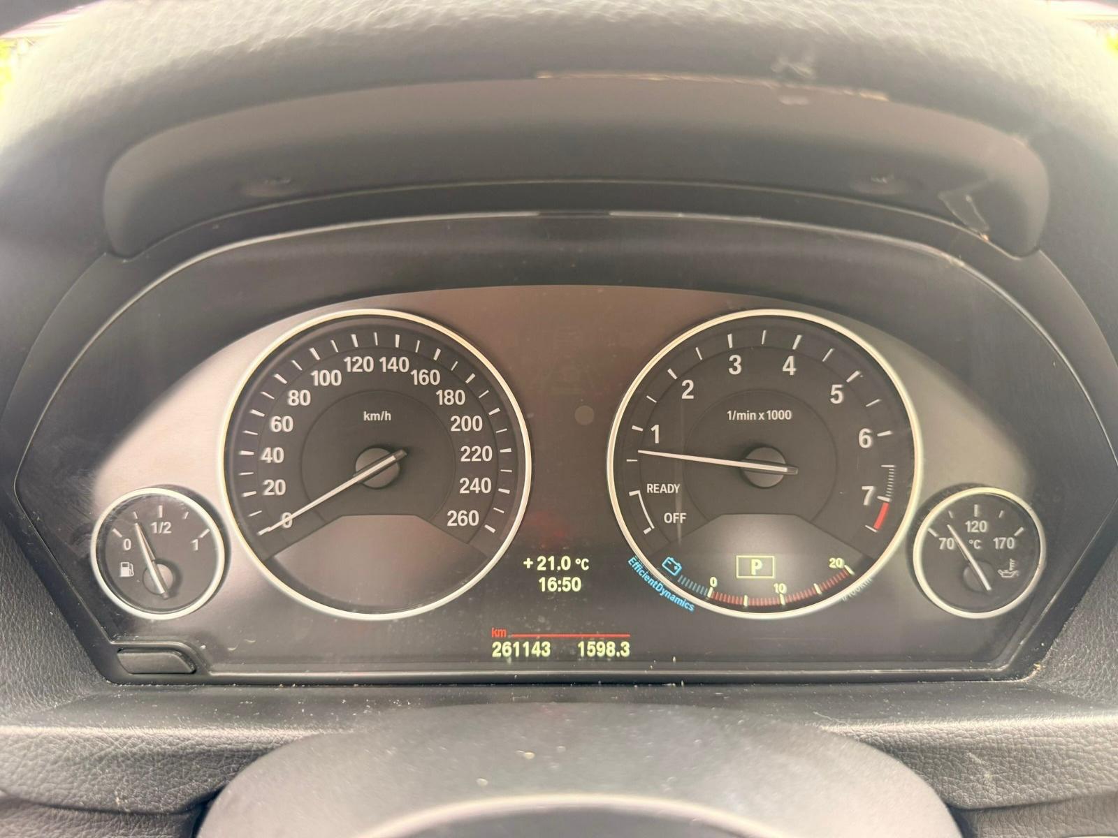 BMW 328i GT xDrive Steptronic-image-8