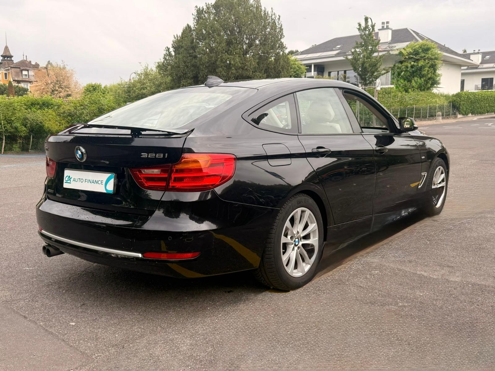 BMW 328i GT xDrive Steptronic-image-5