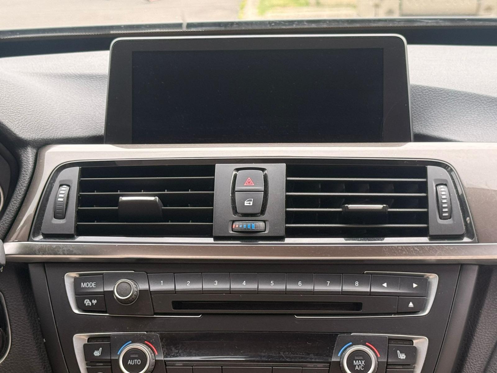 BMW 328i GT xDrive Steptronic-image-22