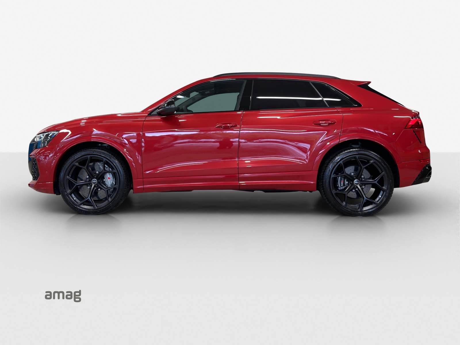 AUDI RSQ8 performance quattro-image-1
