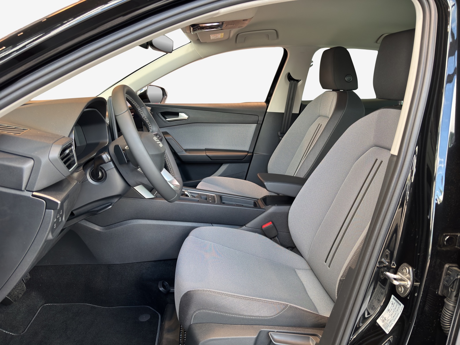 SEAT Leon 1.5 eTSI mHEV DSG Go-image-6