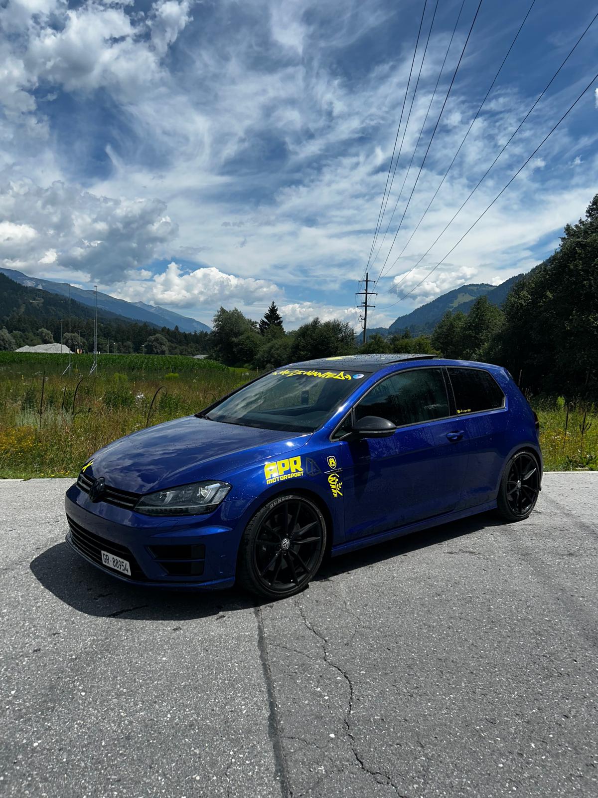 VW 2.0 TSI R 4motion-image-2