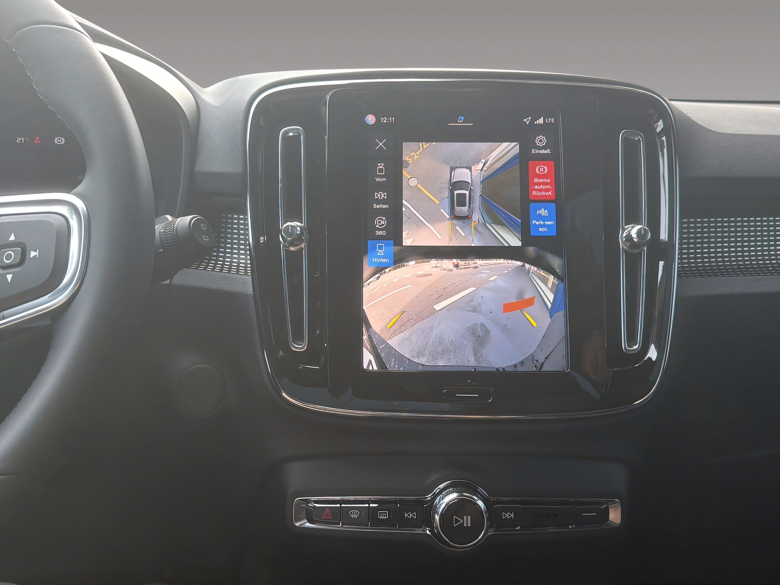 VOLVO EX40 Twin Black Edition AWD-image-15