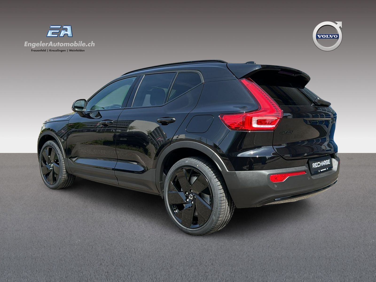 VOLVO EX40 Twin Black Edition AWD-image-3