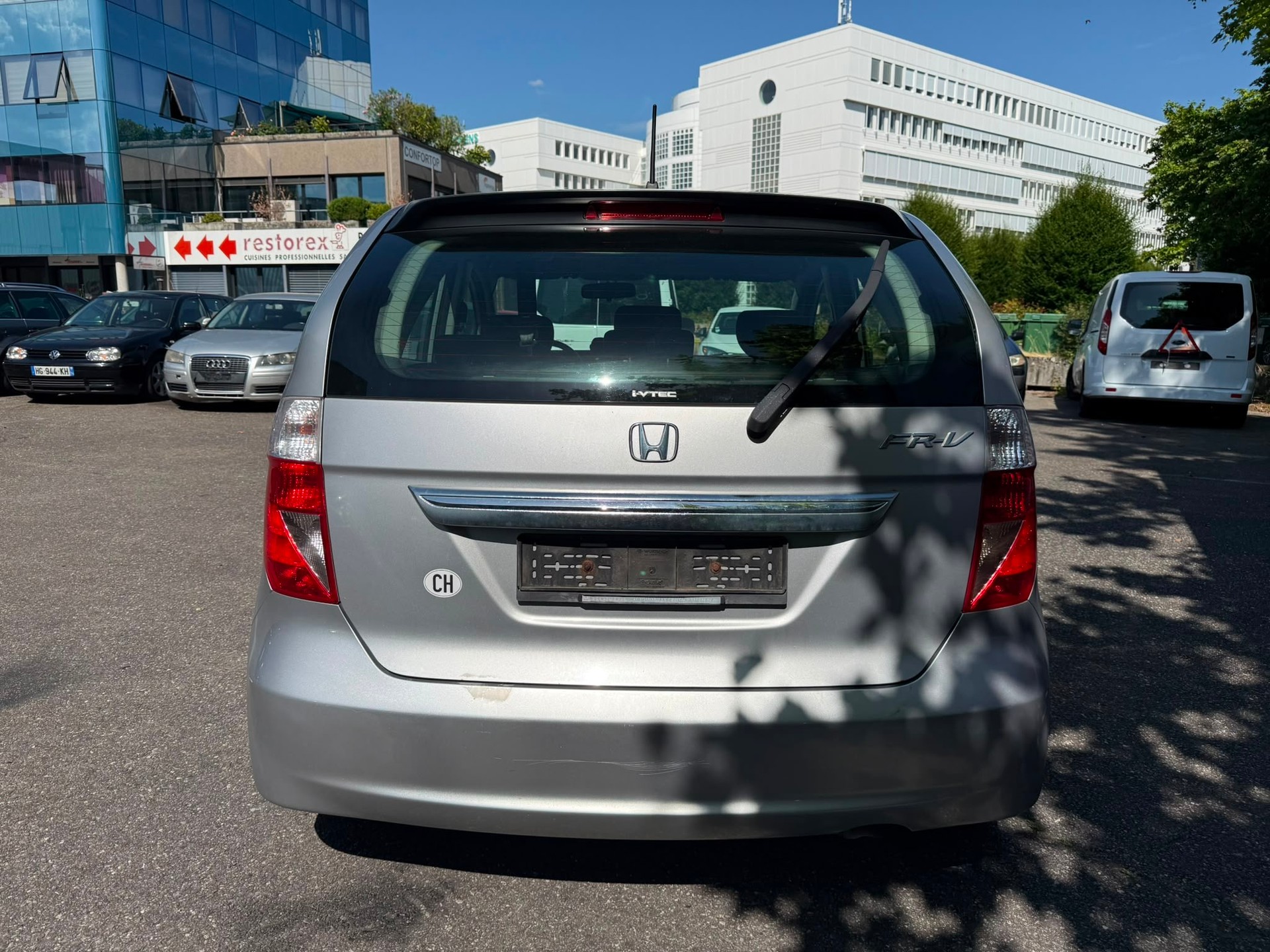 HONDA FR-V 2.0 Executive-image-5