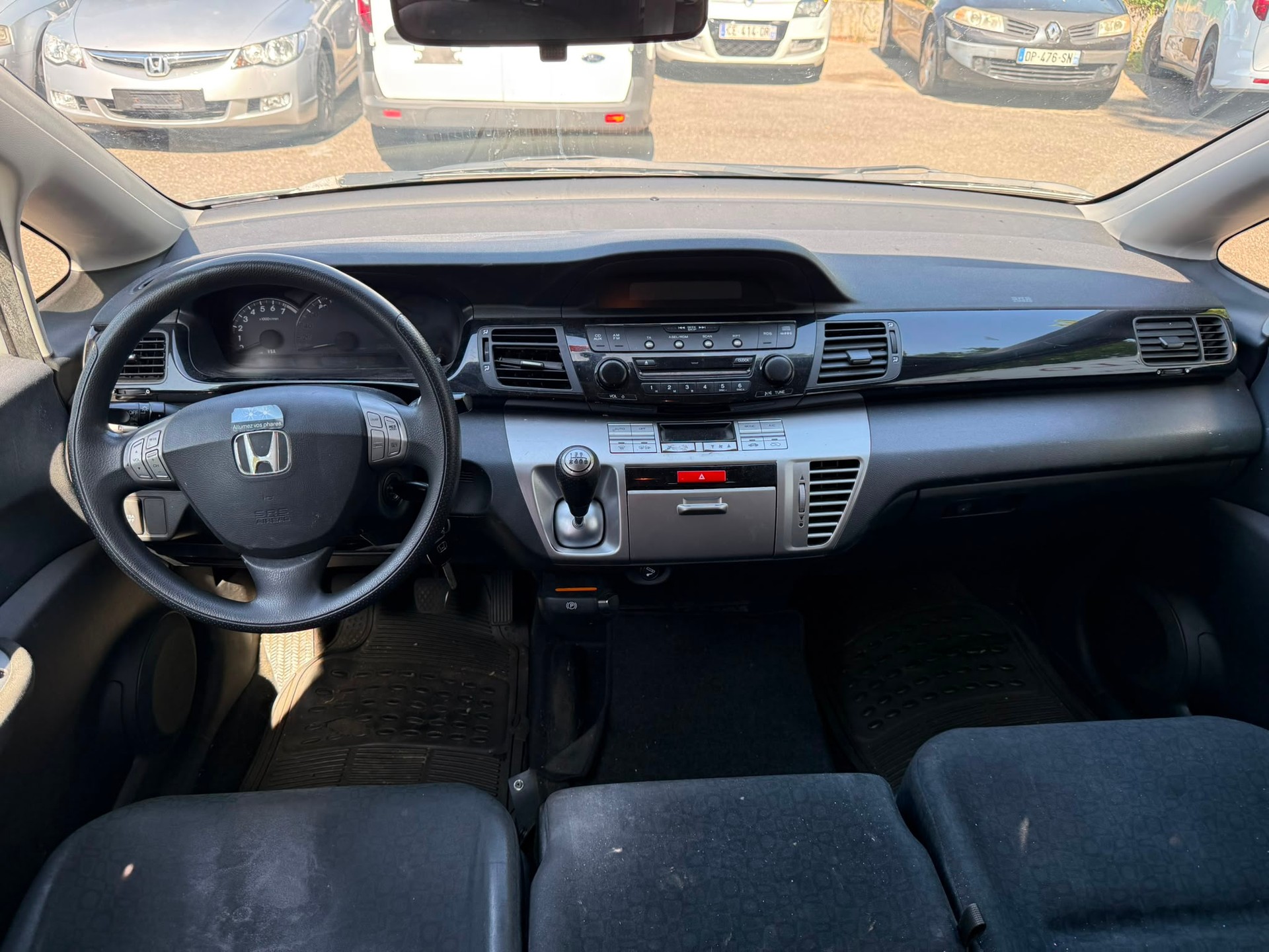 HONDA FR-V 2.0 Executive-image-7