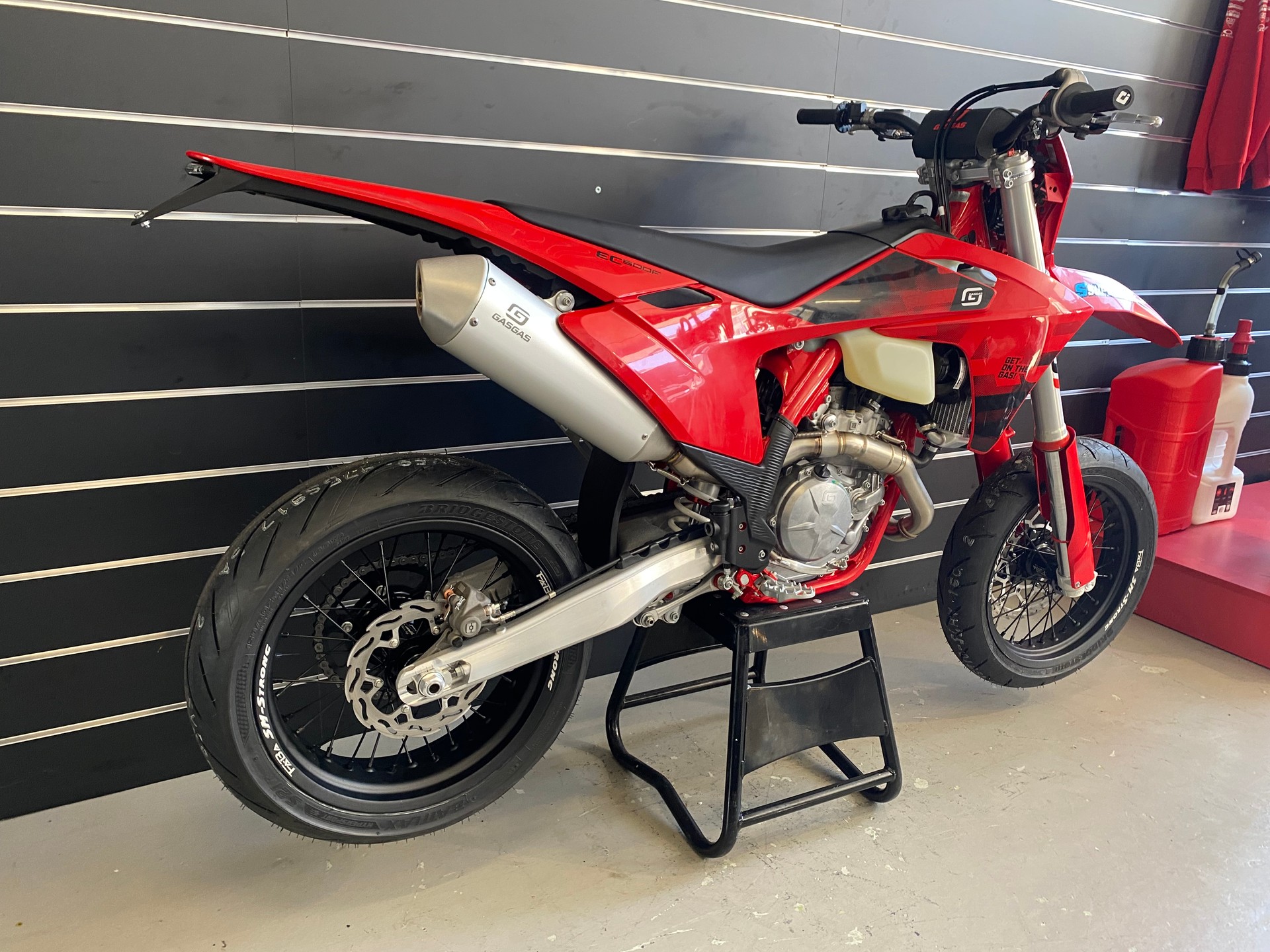 GASGAS EC 500 Supermoto-showroom-element-3