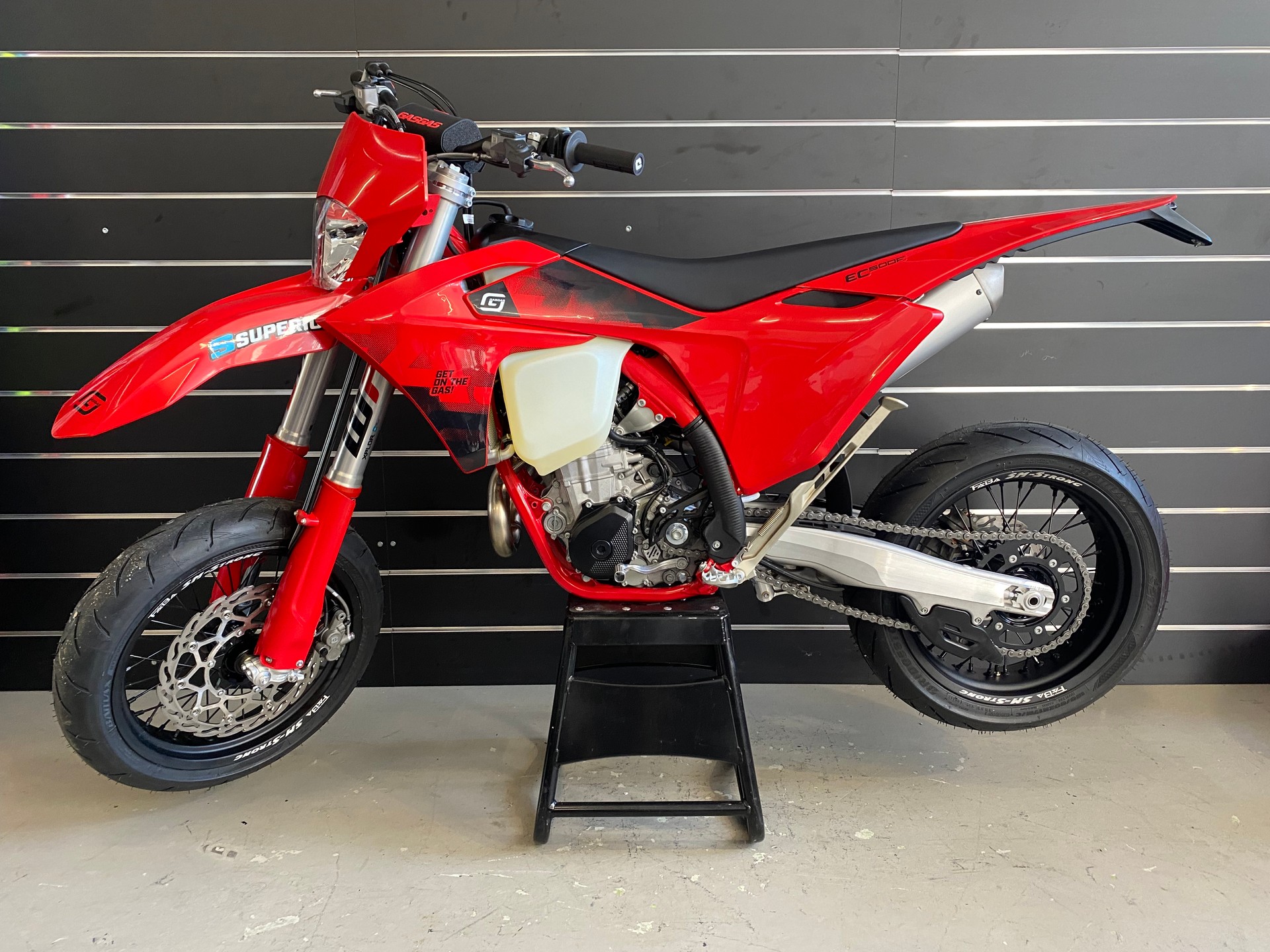 GASGAS EC 500 Supermoto-showroom-element-1