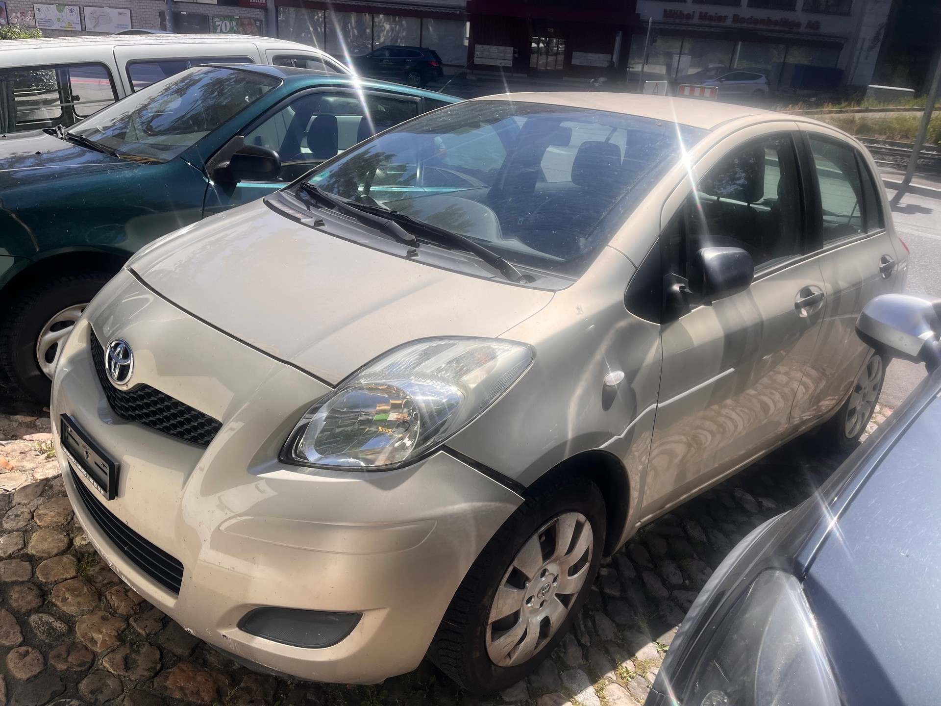 TOYOTA YARIS-image-12