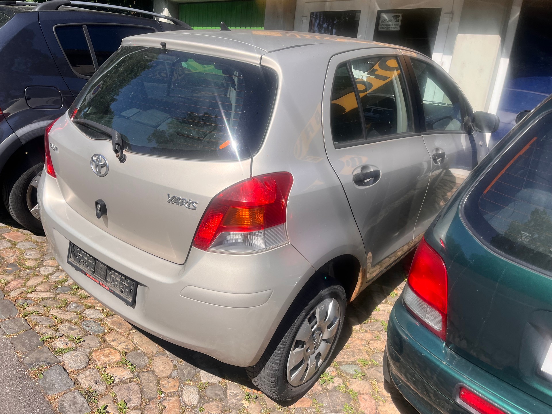 TOYOTA YARIS-image-15