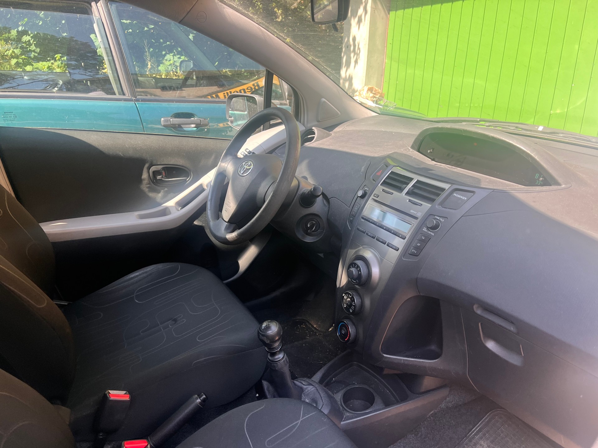 TOYOTA YARIS-image-5