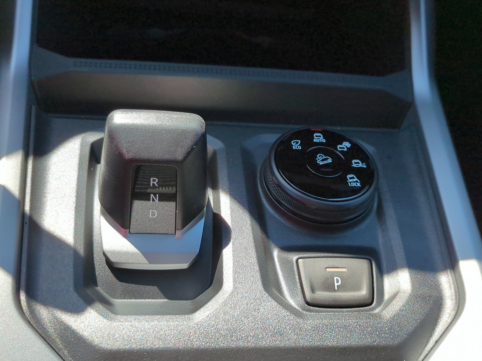 DACIA Bigster TCe 150 48V Journey 4x4-image-12