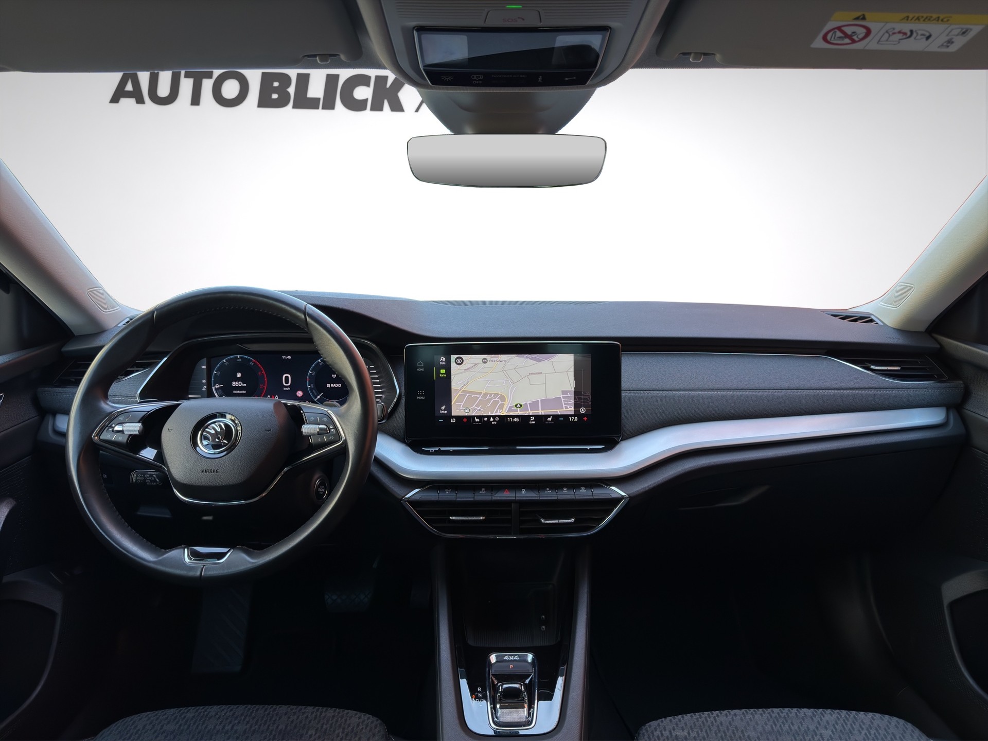 SKODA Octavia Combi 2.0 TDI DSG Style 4x4-image-11