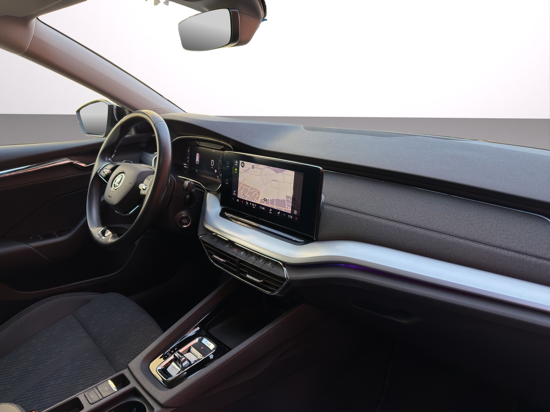 SKODA Octavia Combi 2.0 TDI DSG Style 4x4-image-13