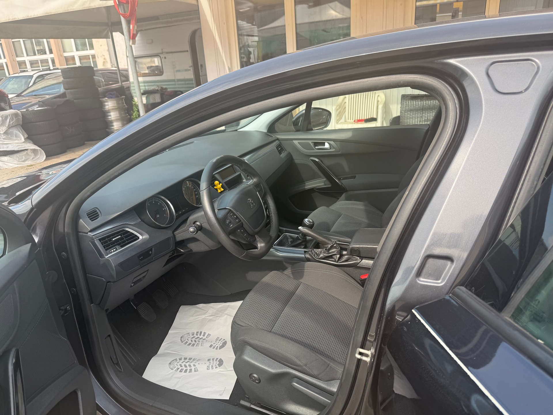 PEUGEOT 508 1.6 16V T Active-image-6