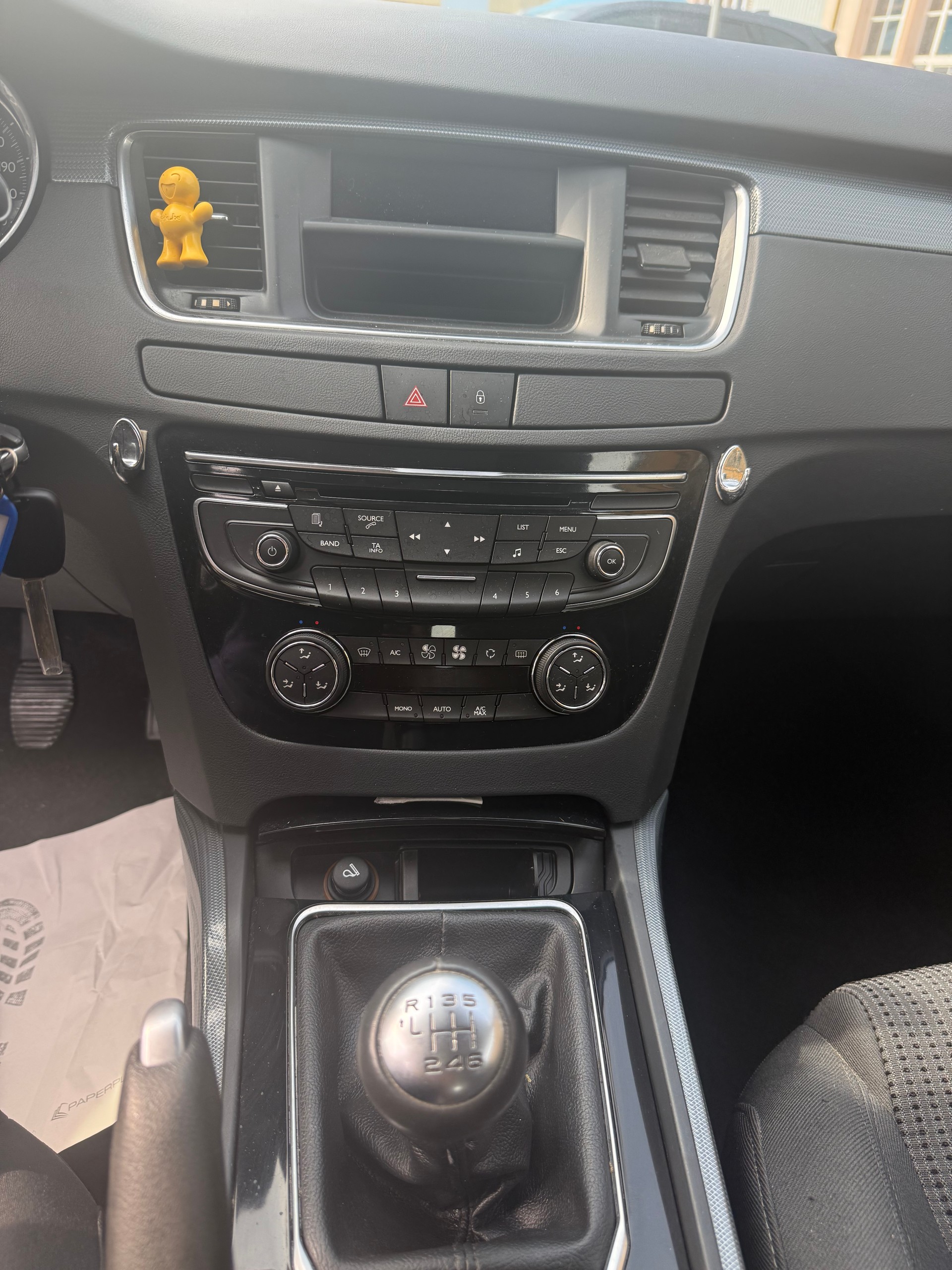 PEUGEOT 508 1.6 16V T Active-image-11