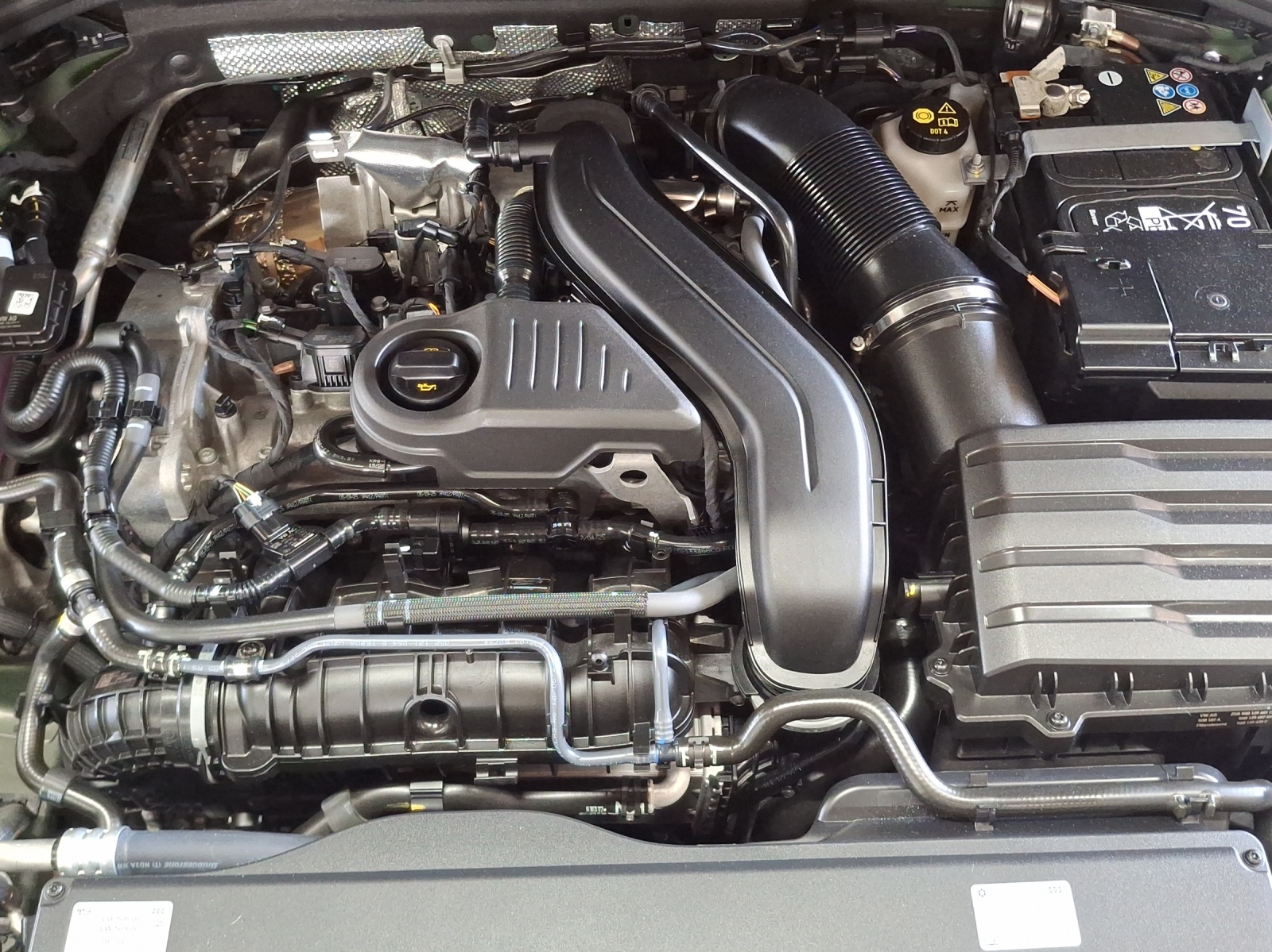 AUDI A3 Sportback TFSI 110 kW S line S tronic-image-15